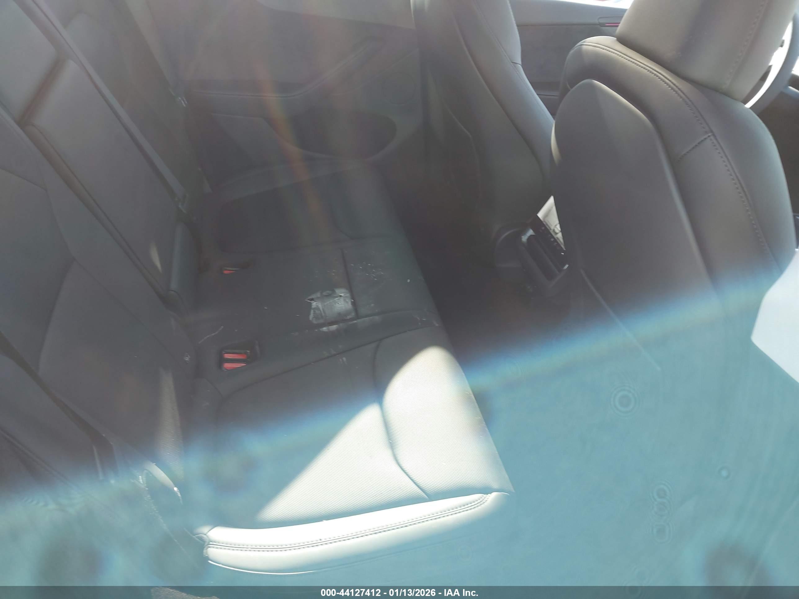 TESLA MODEL image 8
