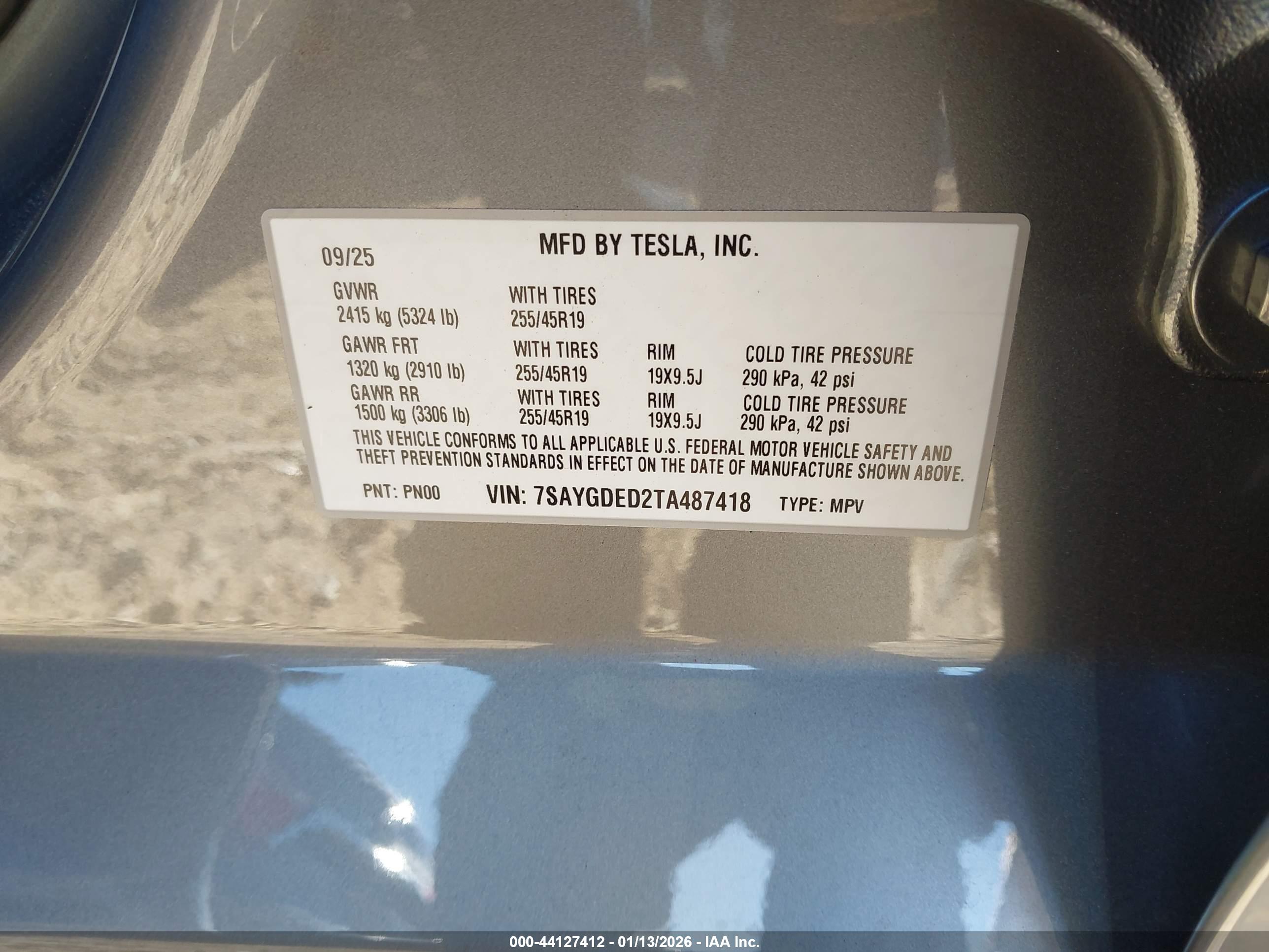TESLA MODEL image 9
