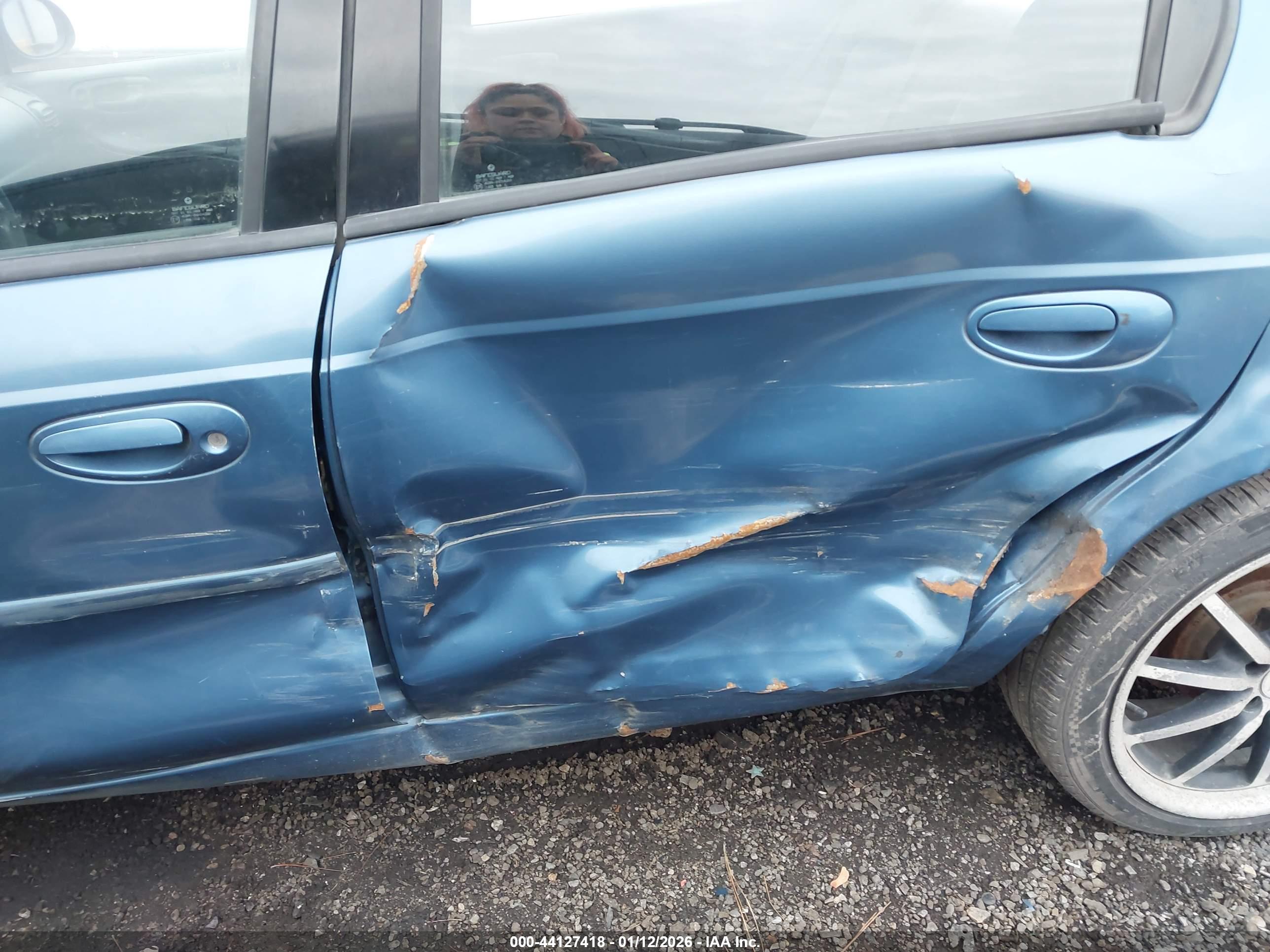 DODGE NEON image 6