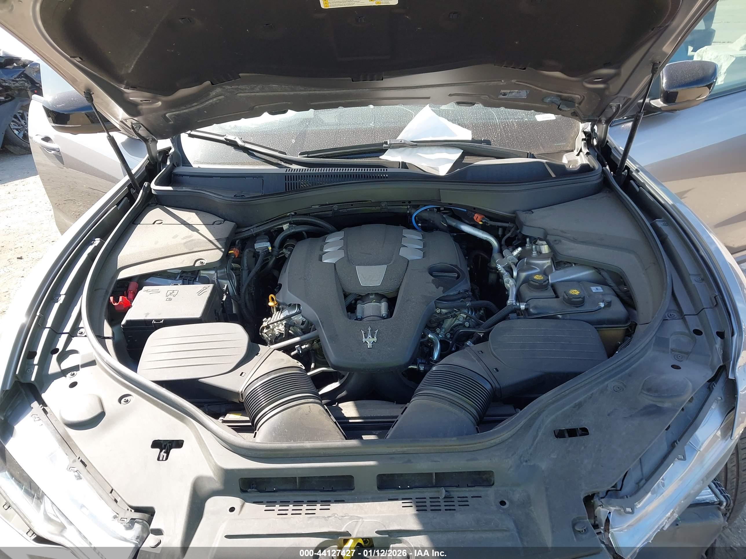 MASERATI LEVANTE image 10