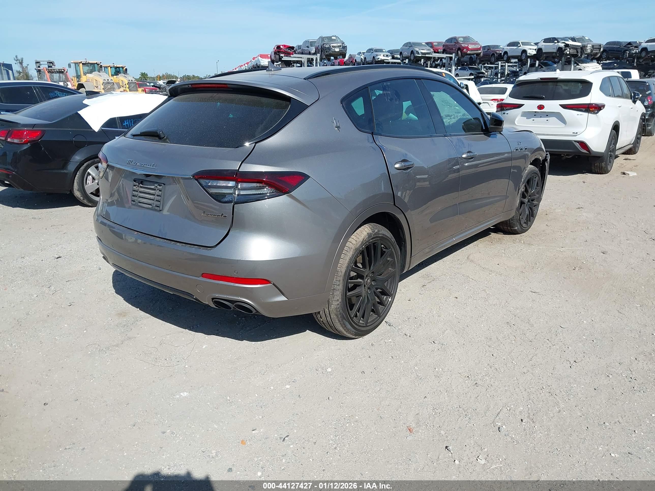 MASERATI LEVANTE image 4