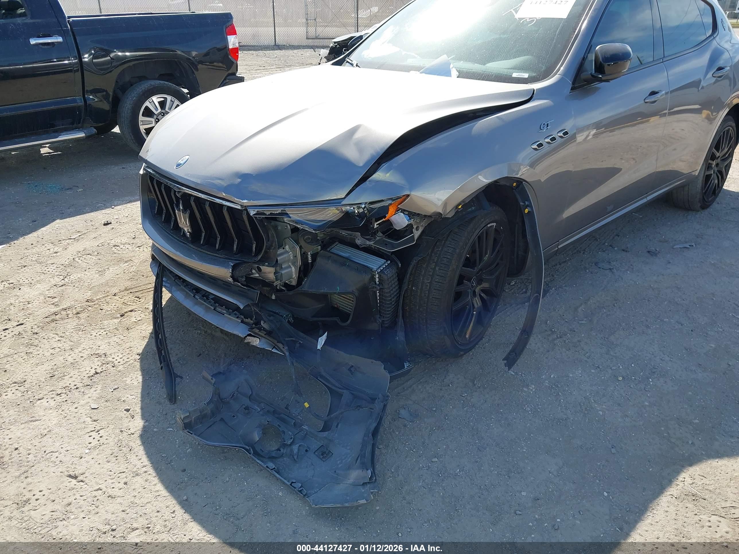 MASERATI LEVANTE image 6