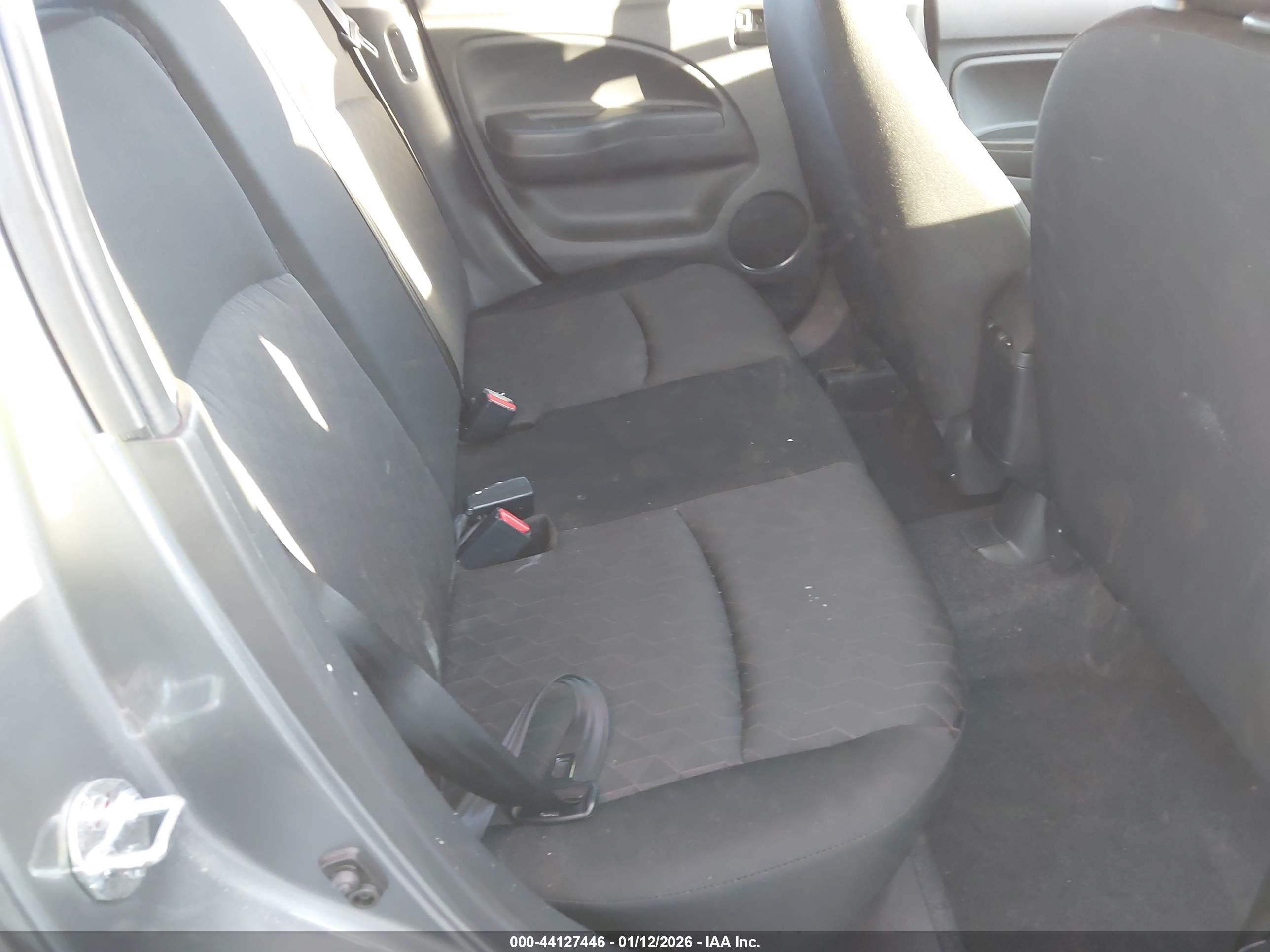 MITSUBISHI MIRAGE image 8