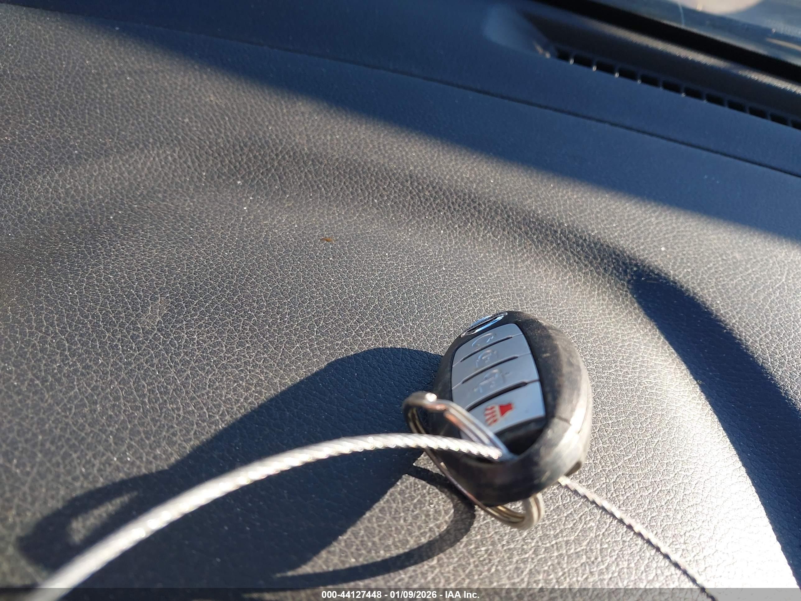 NISSAN ROGUE image 11