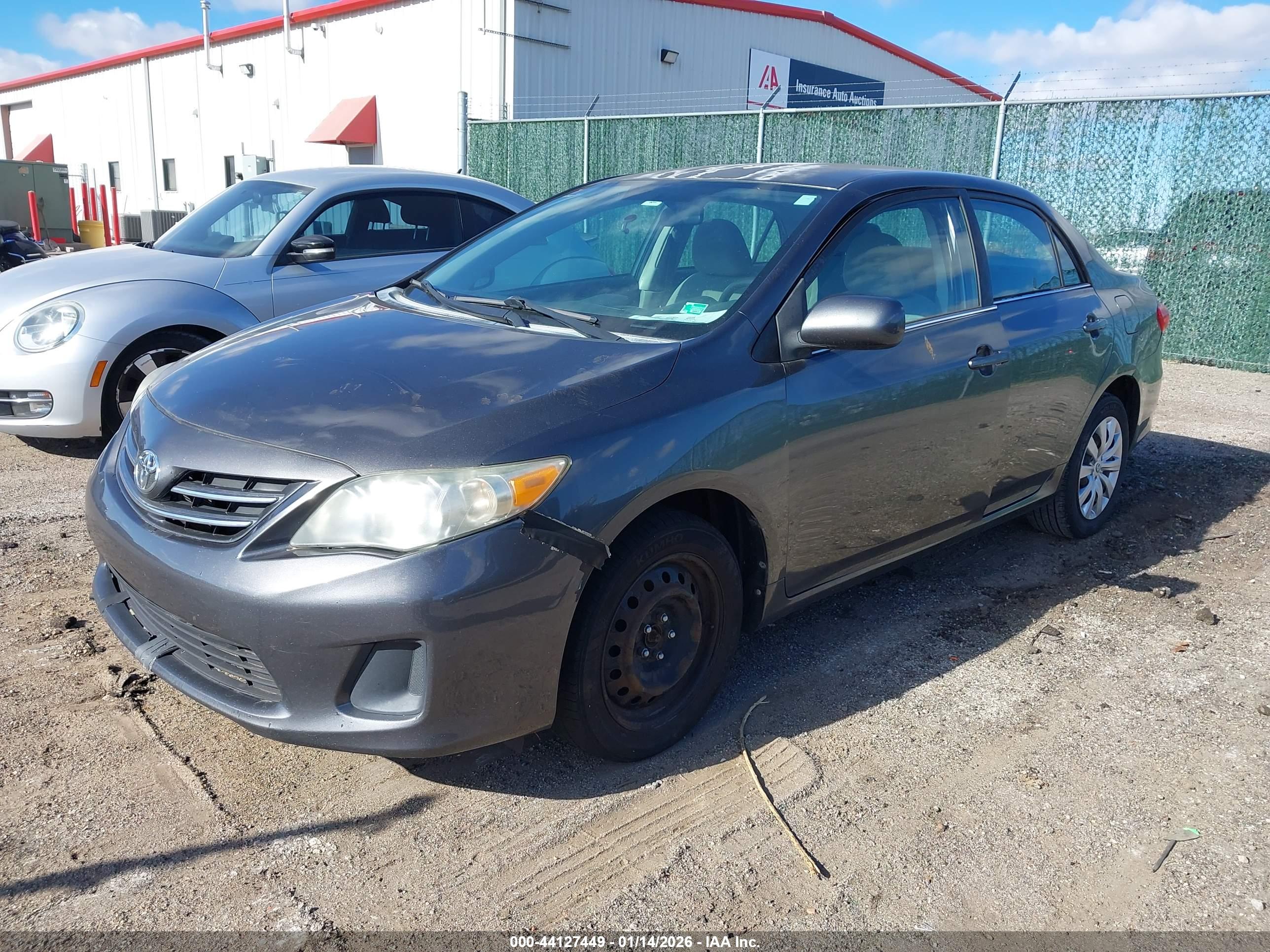 TOYOTA COROLLA image 2