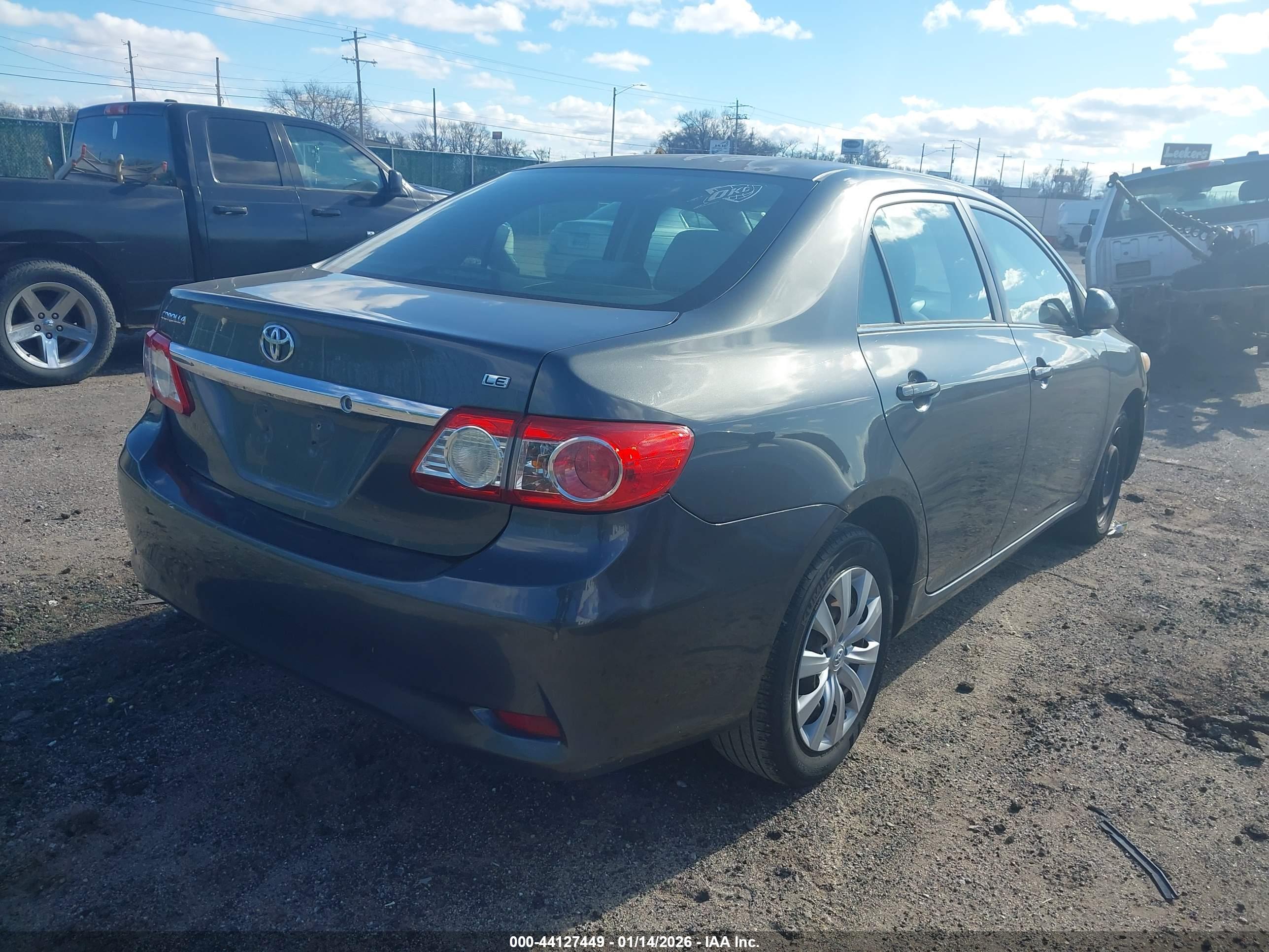 TOYOTA COROLLA image 4