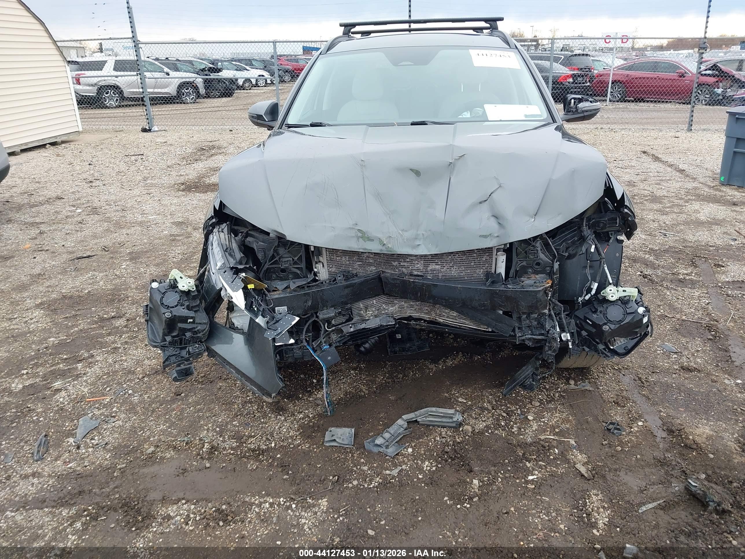 HYUNDAI TUCSON image 6