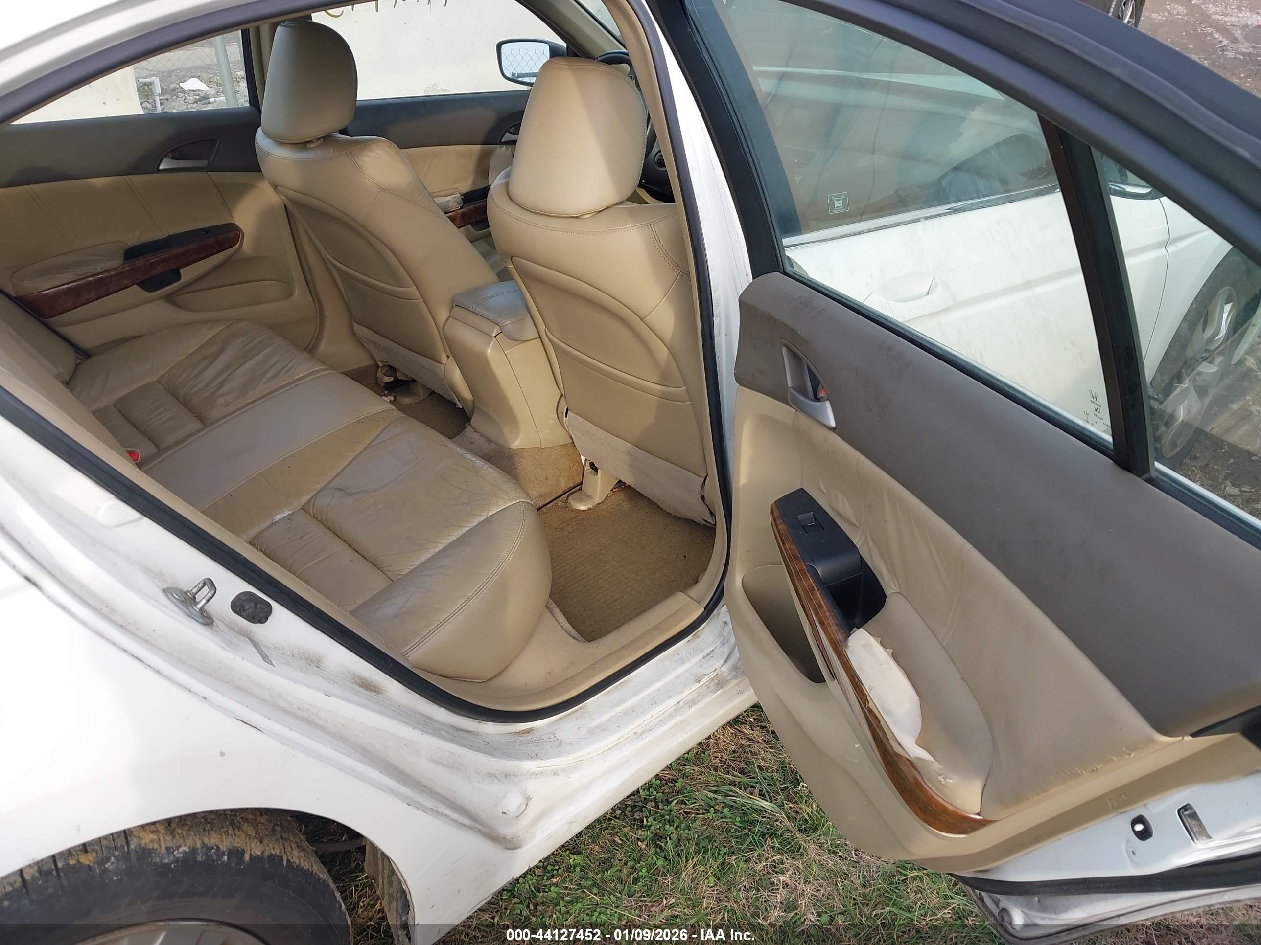 HONDA ACCORD image 8