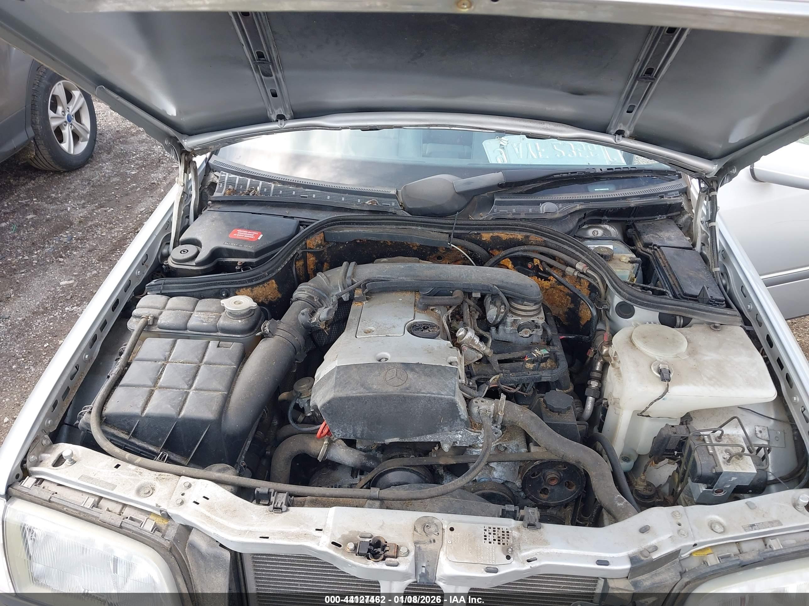 MERCEDES-BENZ C image 10