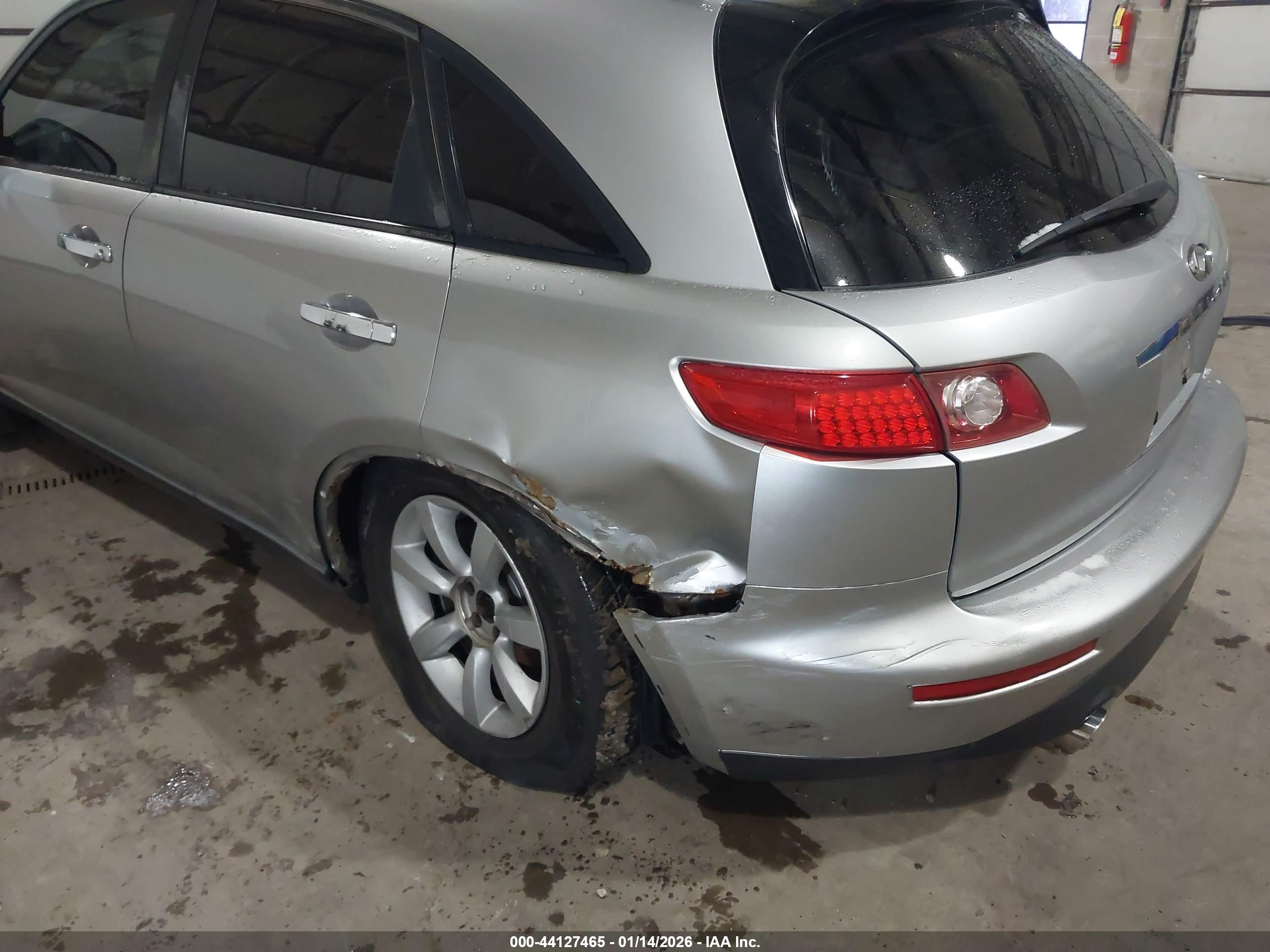 INFINITI FX35 image 6
