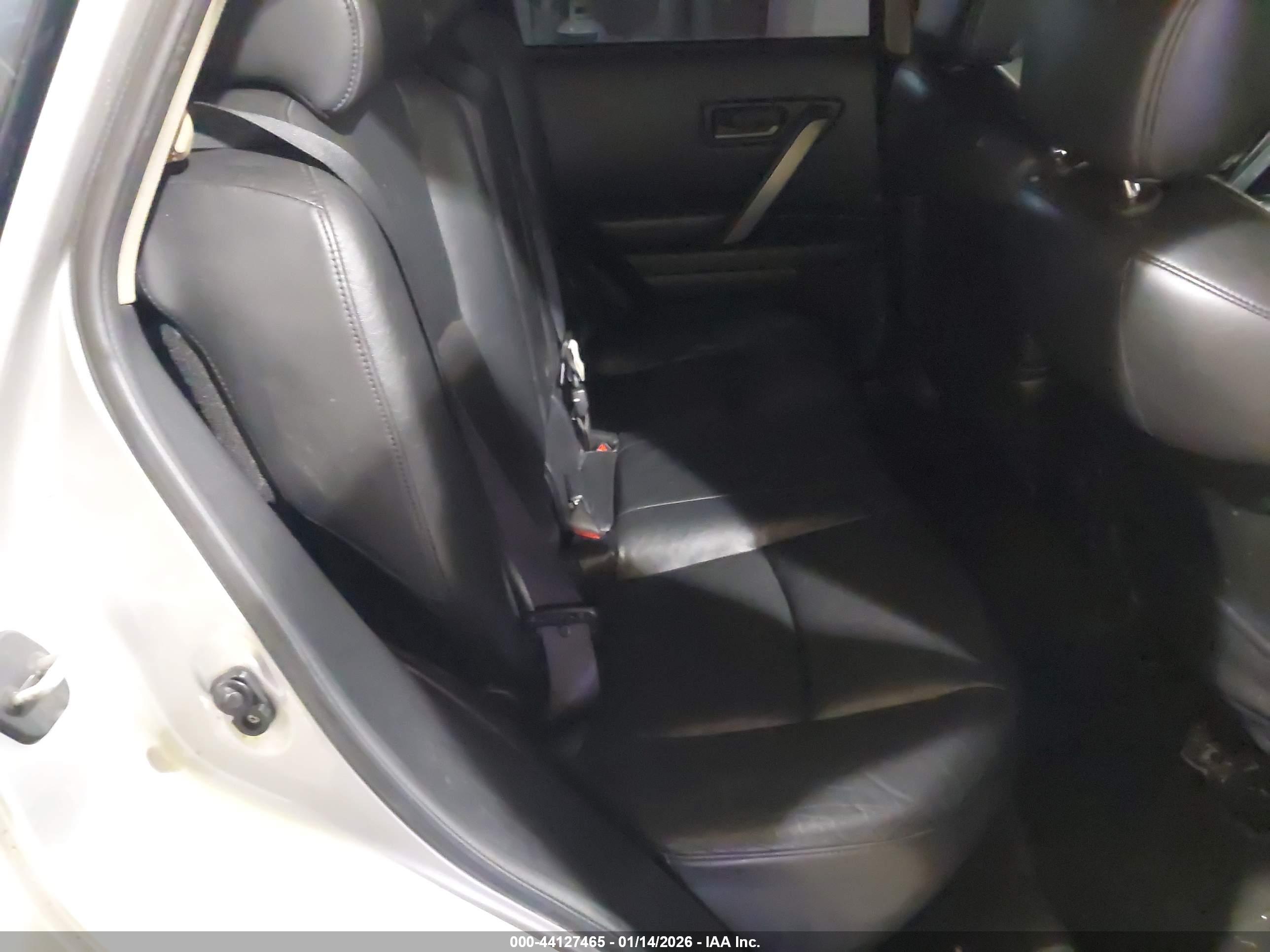 INFINITI FX35 image 8