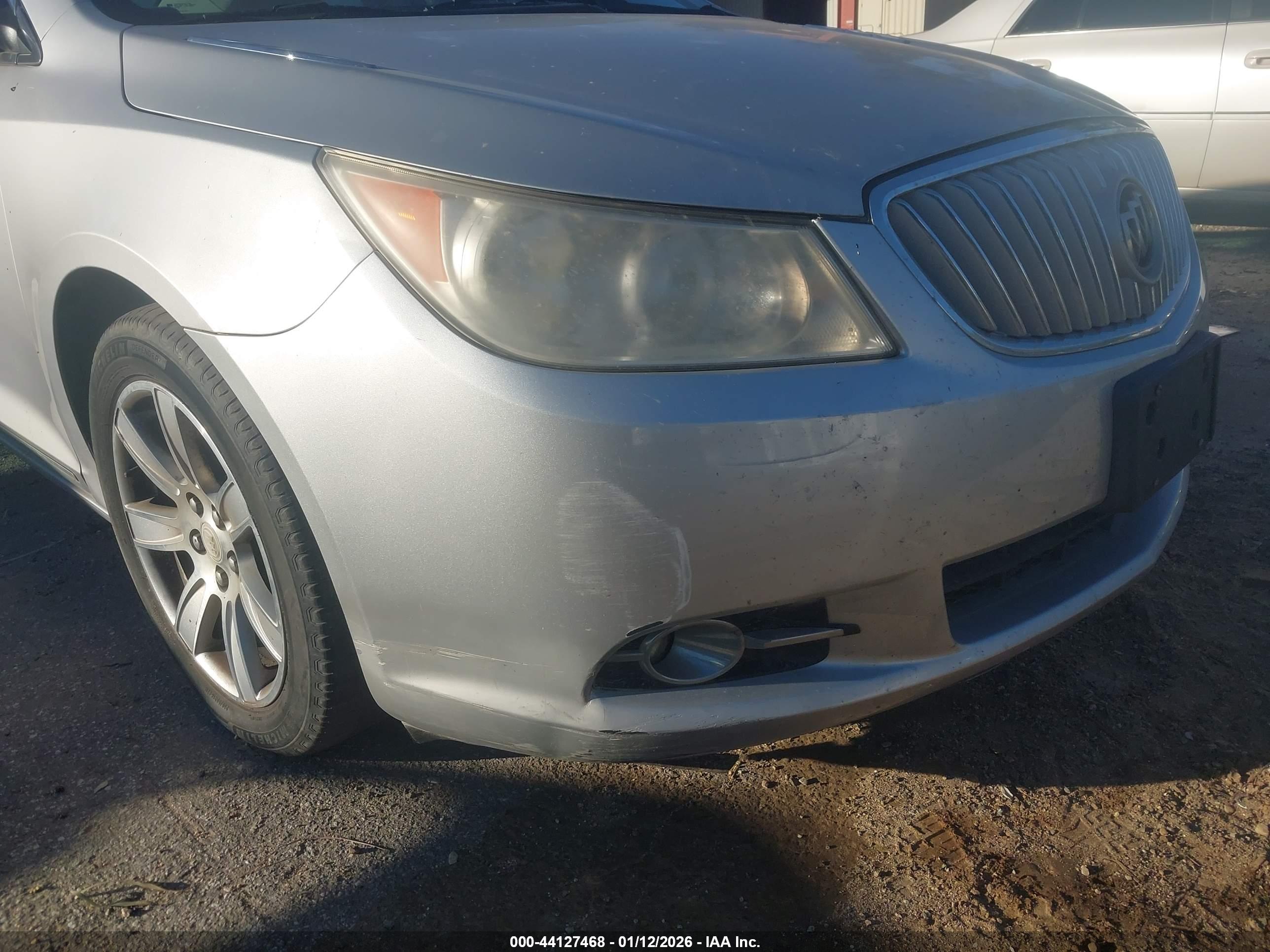 BUICK LACROSSE image 6