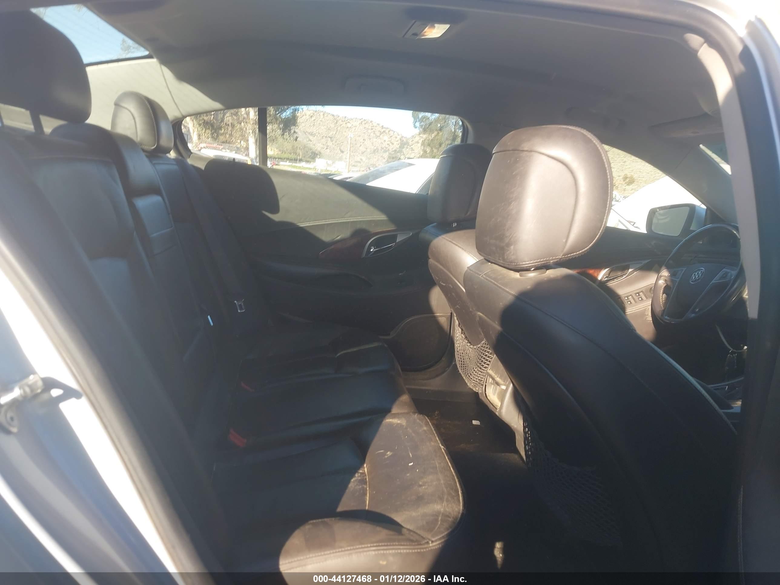 BUICK LACROSSE image 8