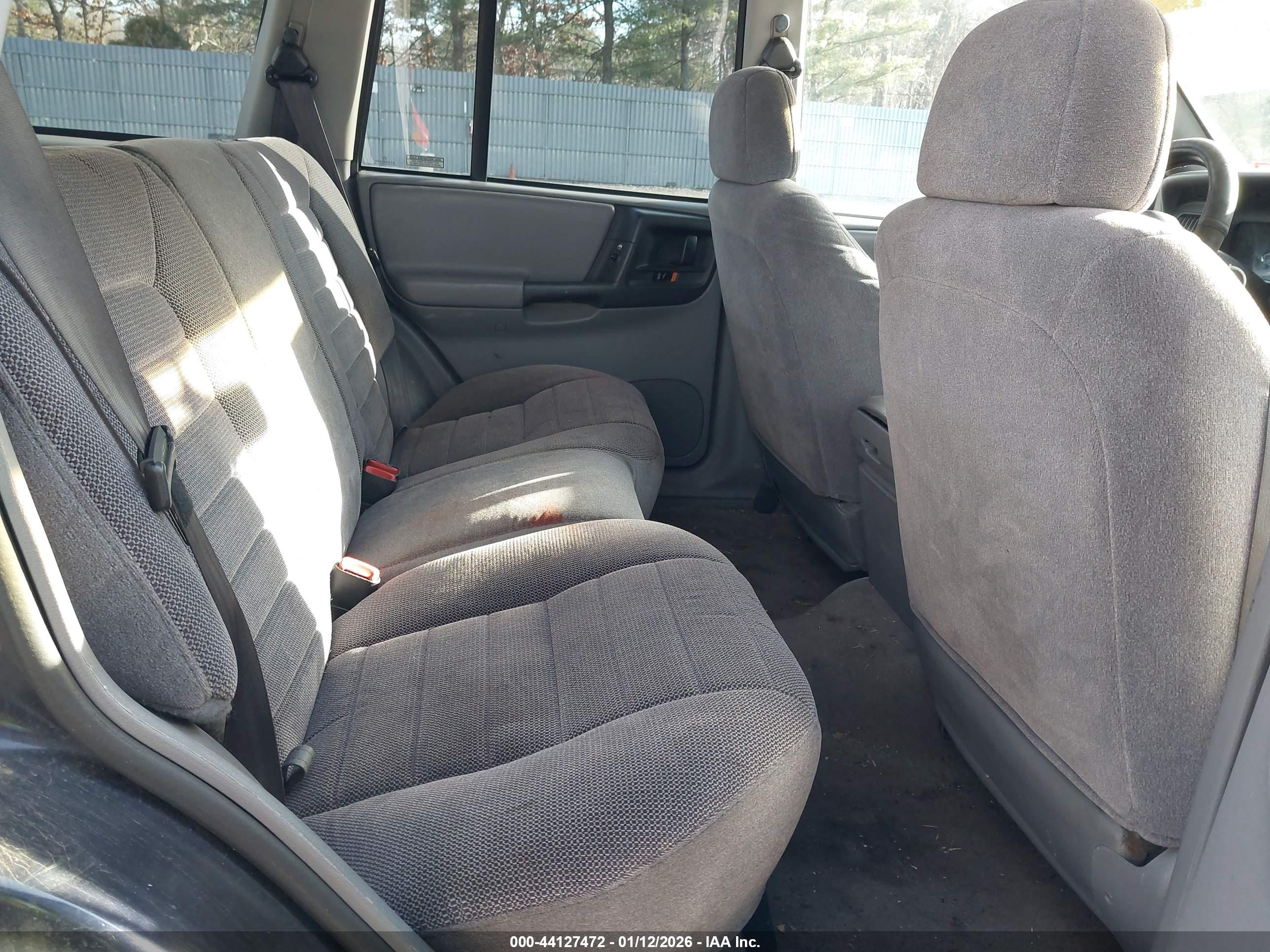 JEEP GRAND image 8
