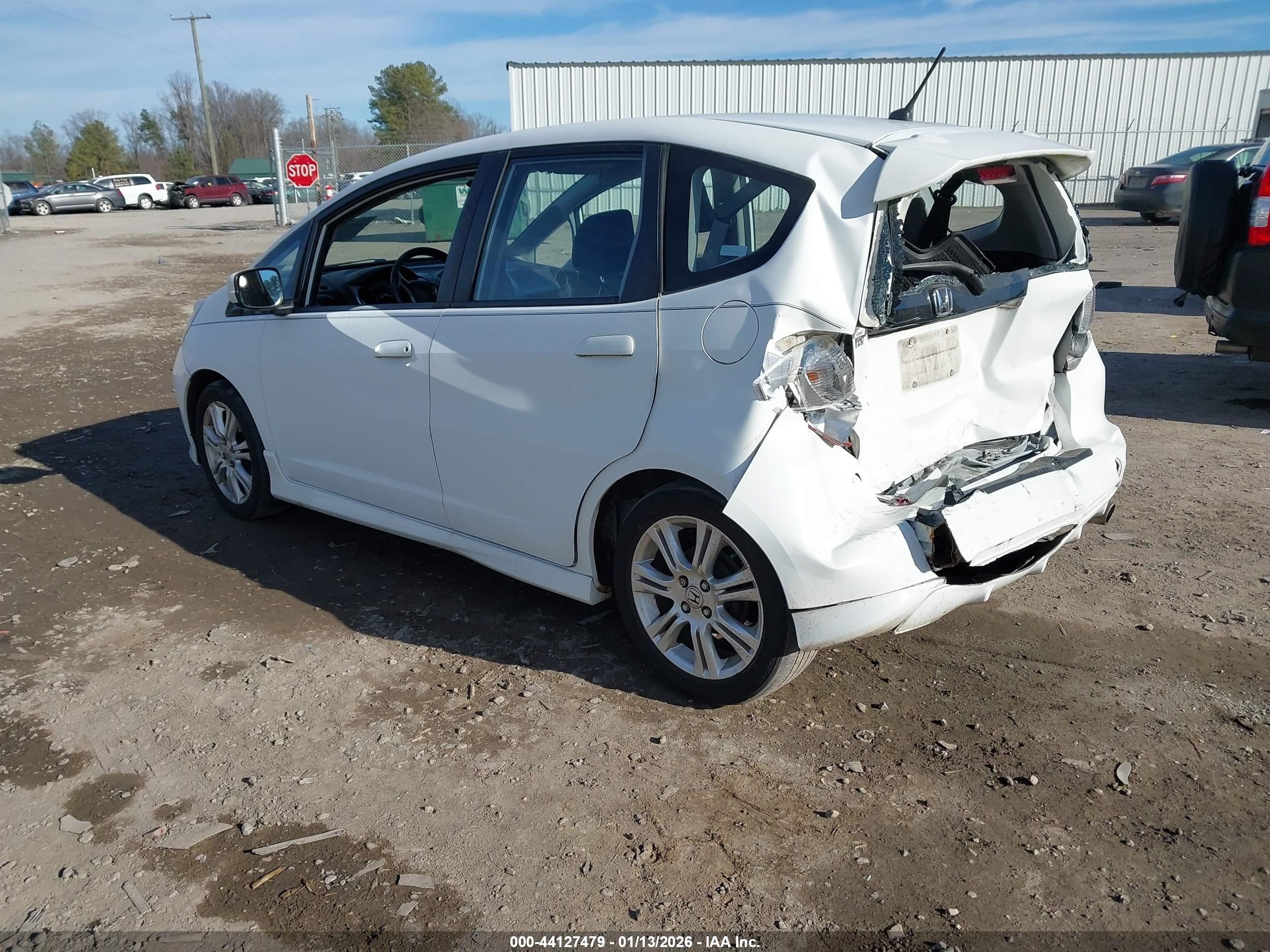 HONDA FIT image 3