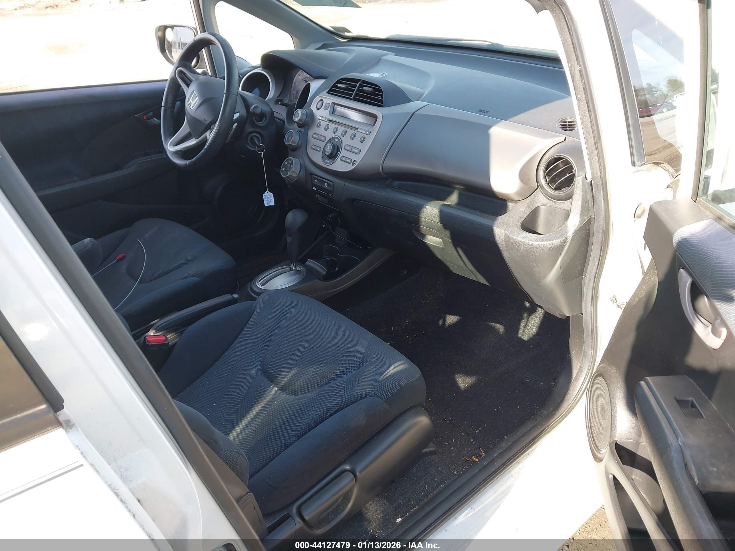 HONDA FIT image 5