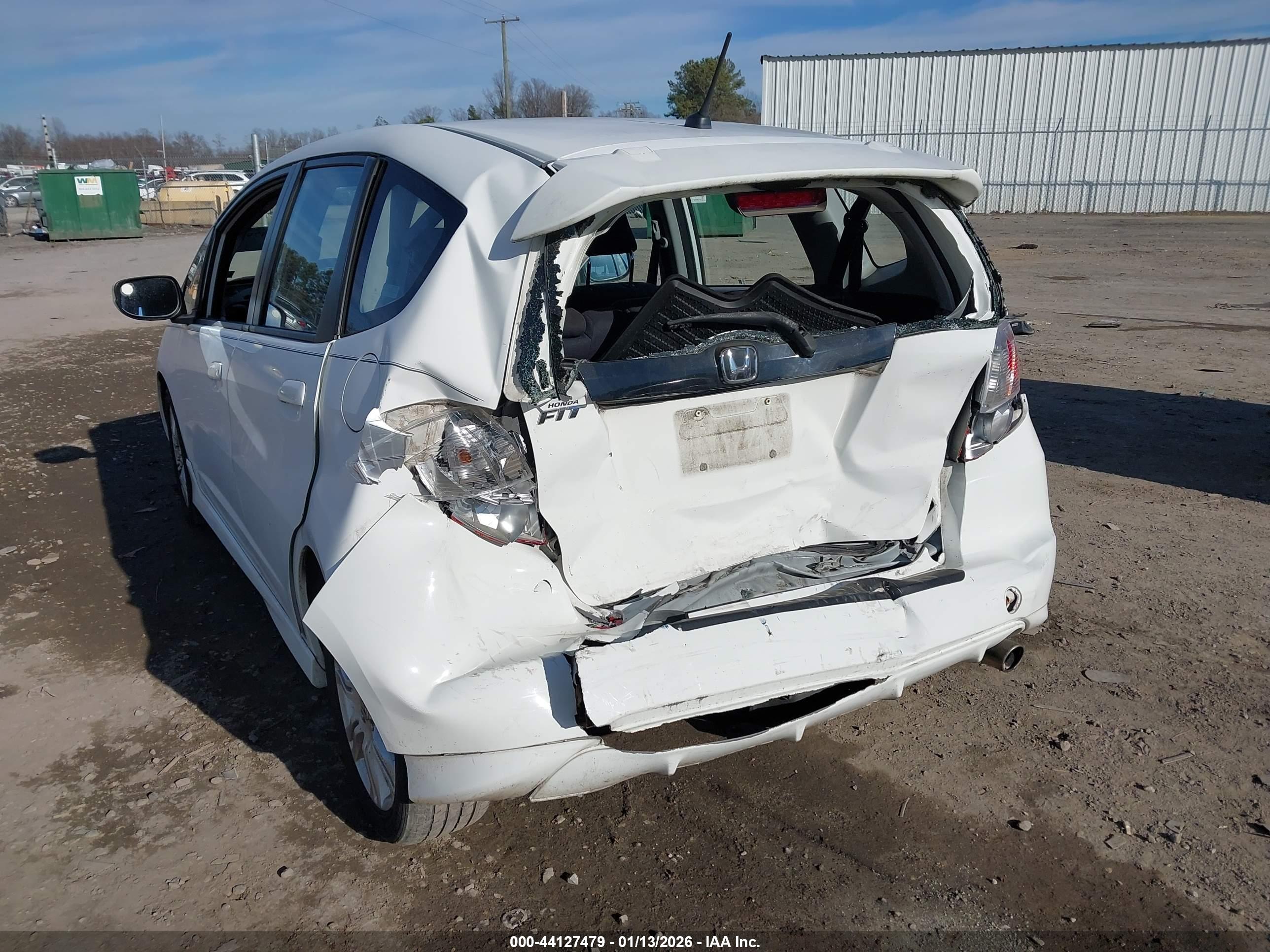 HONDA FIT image 6