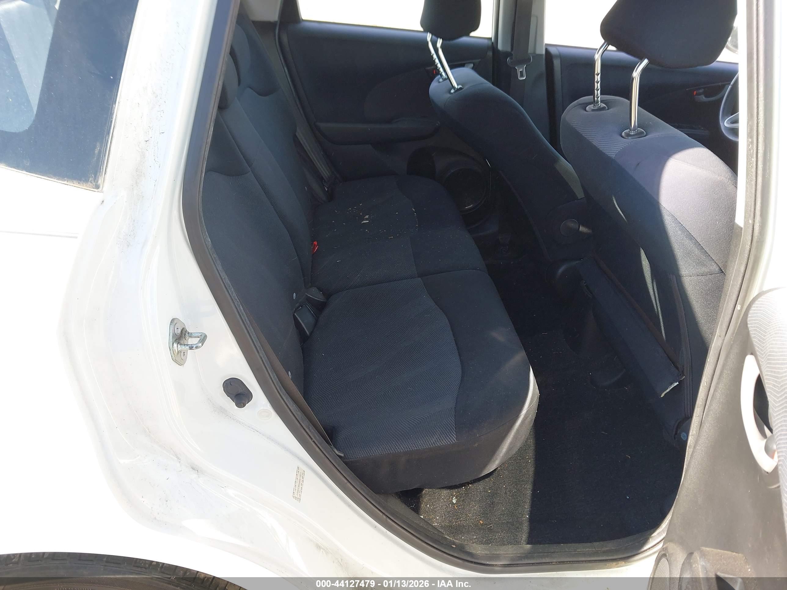 HONDA FIT image 8