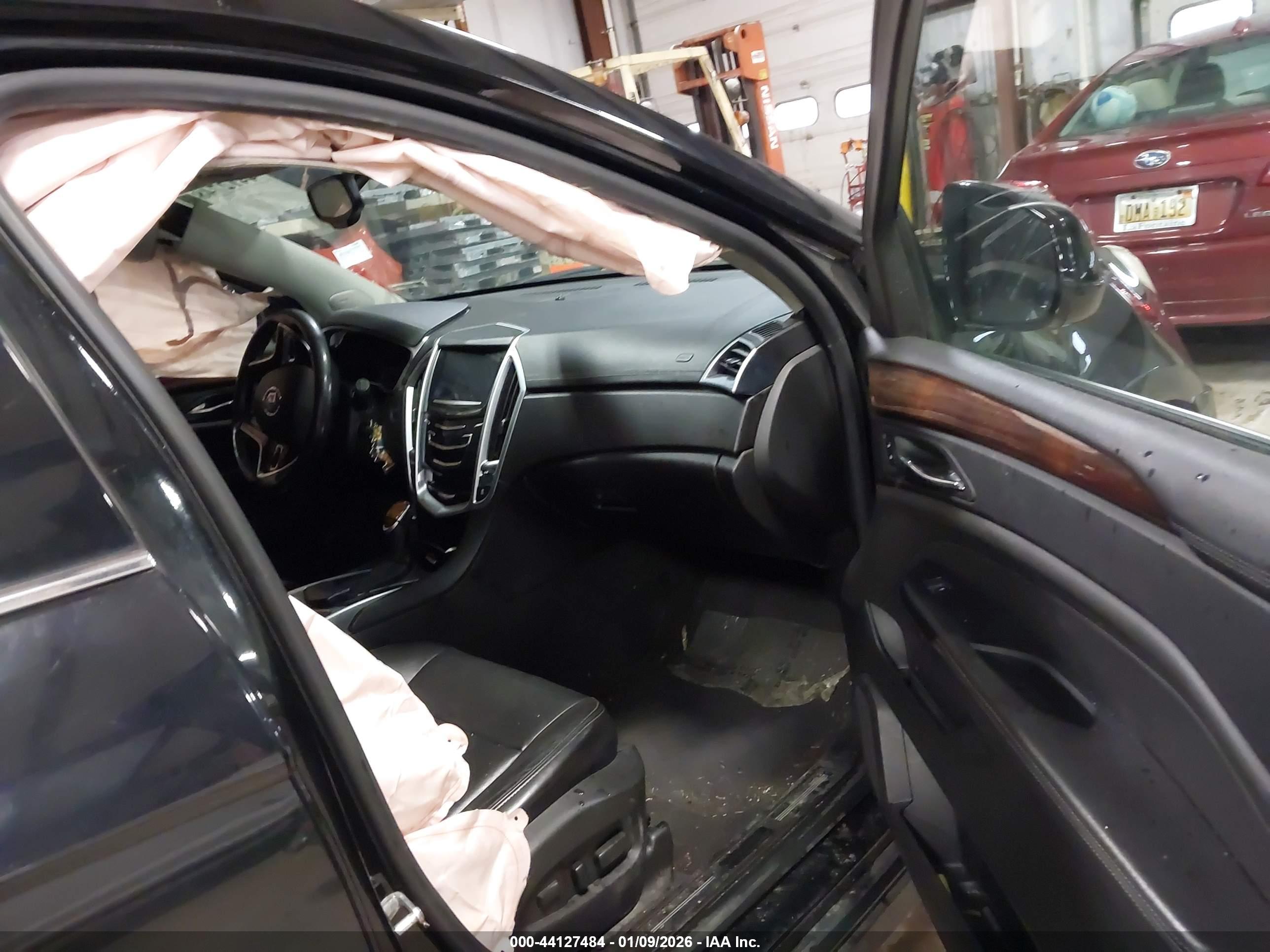 CADILLAC SRX image 5