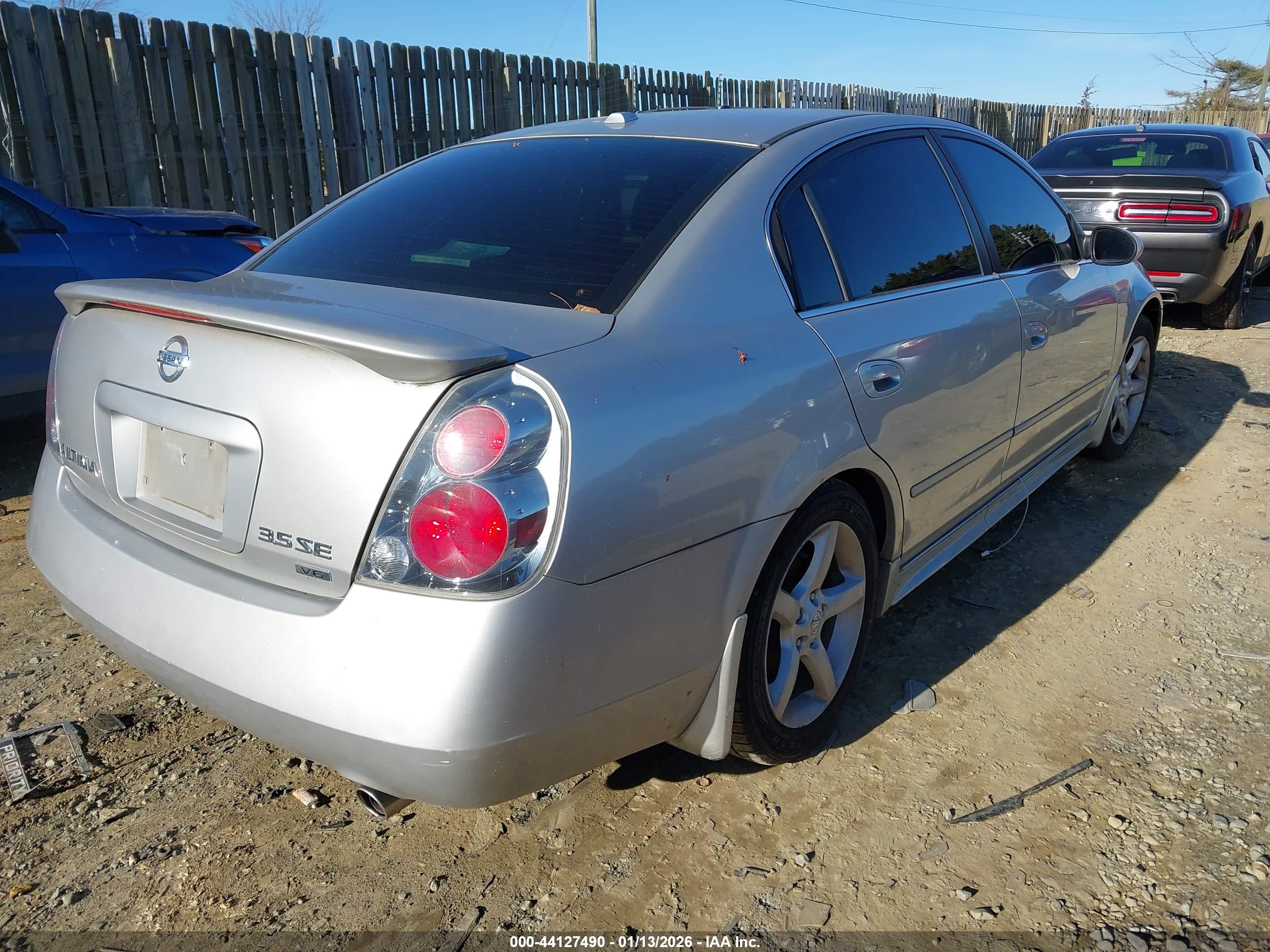 NISSAN ALTIMA image 4