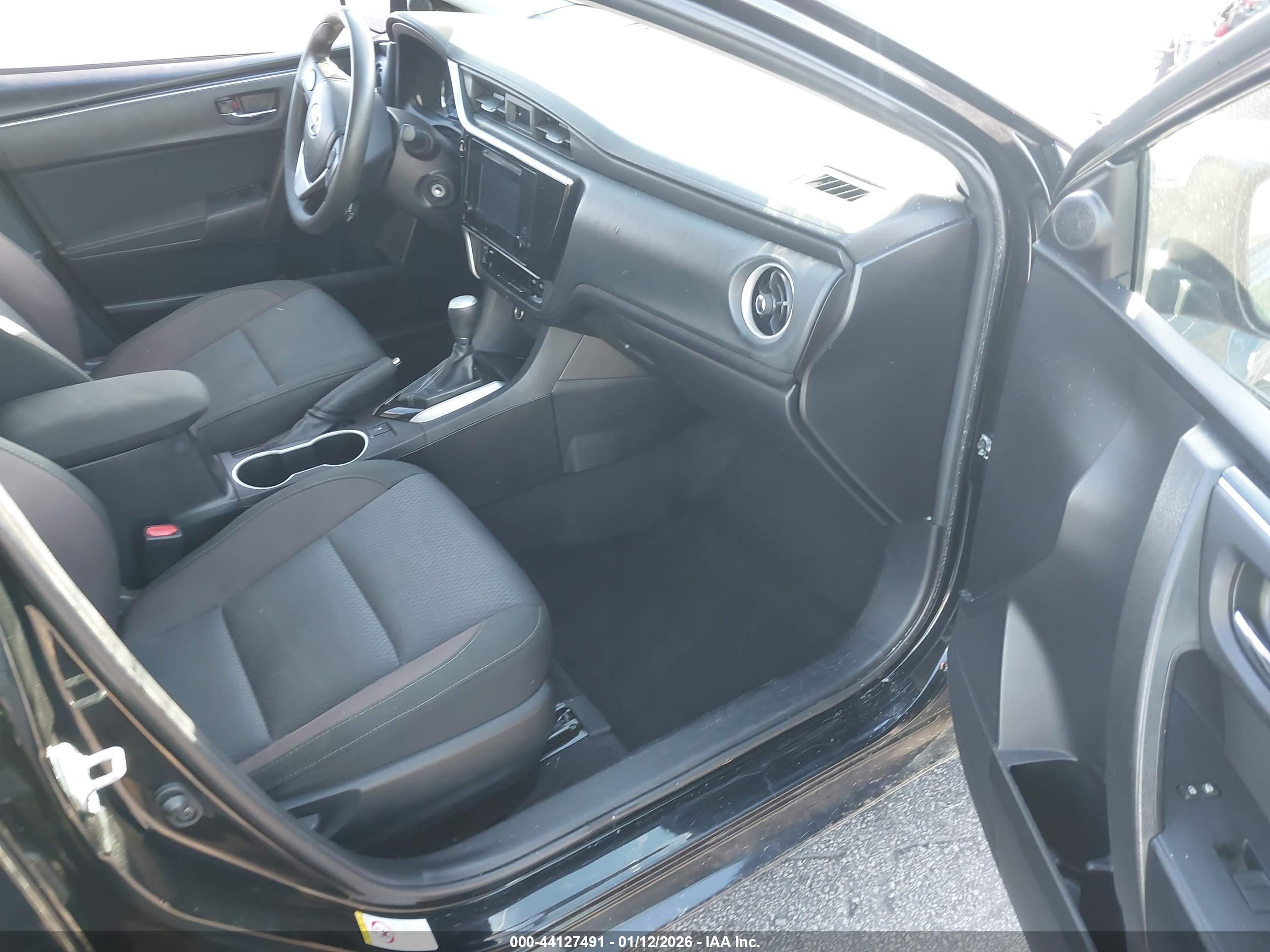 TOYOTA COROLLA image 5