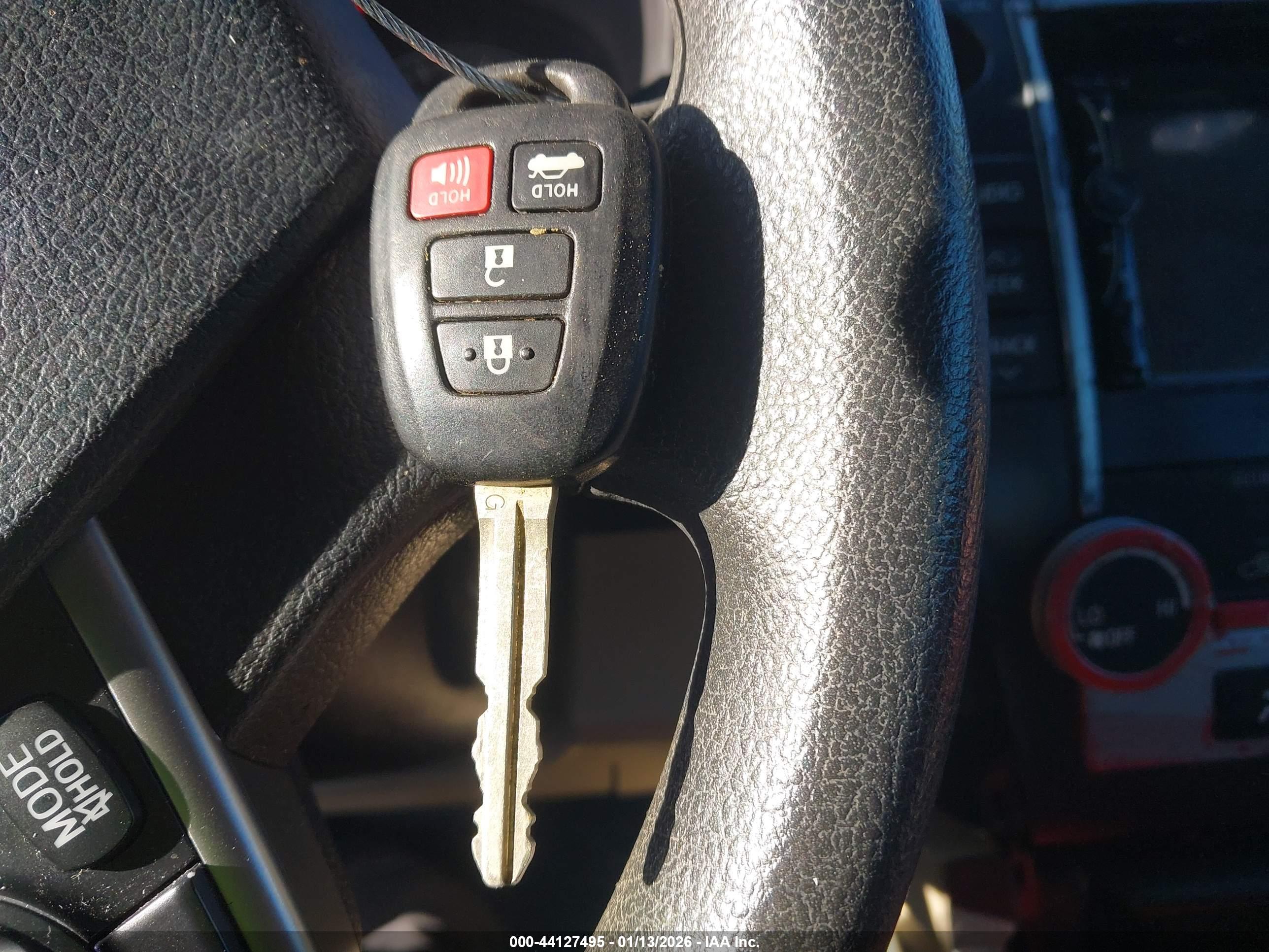 TOYOTA CAMRY image 11