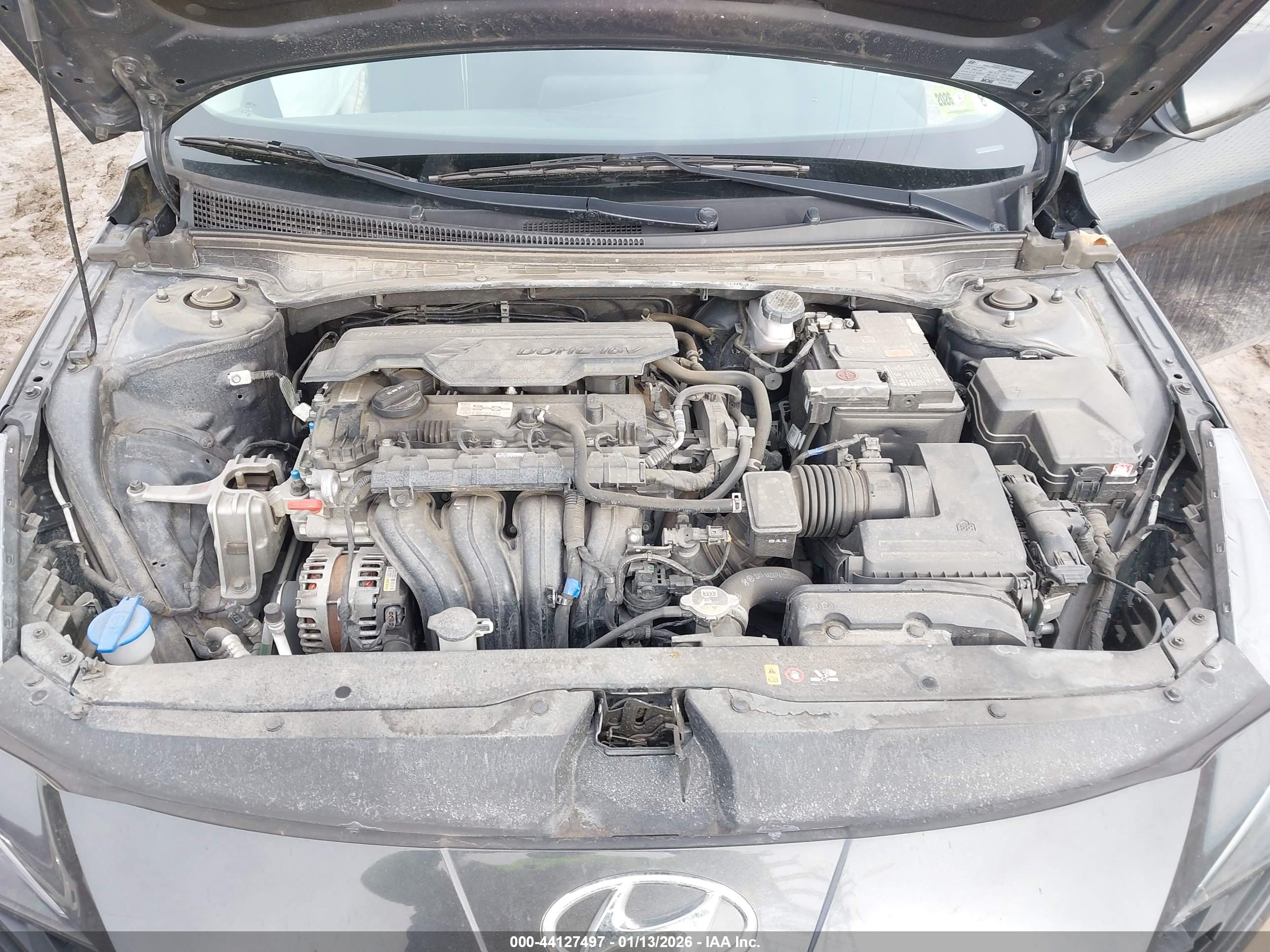 HYUNDAI ELANTRA image 10