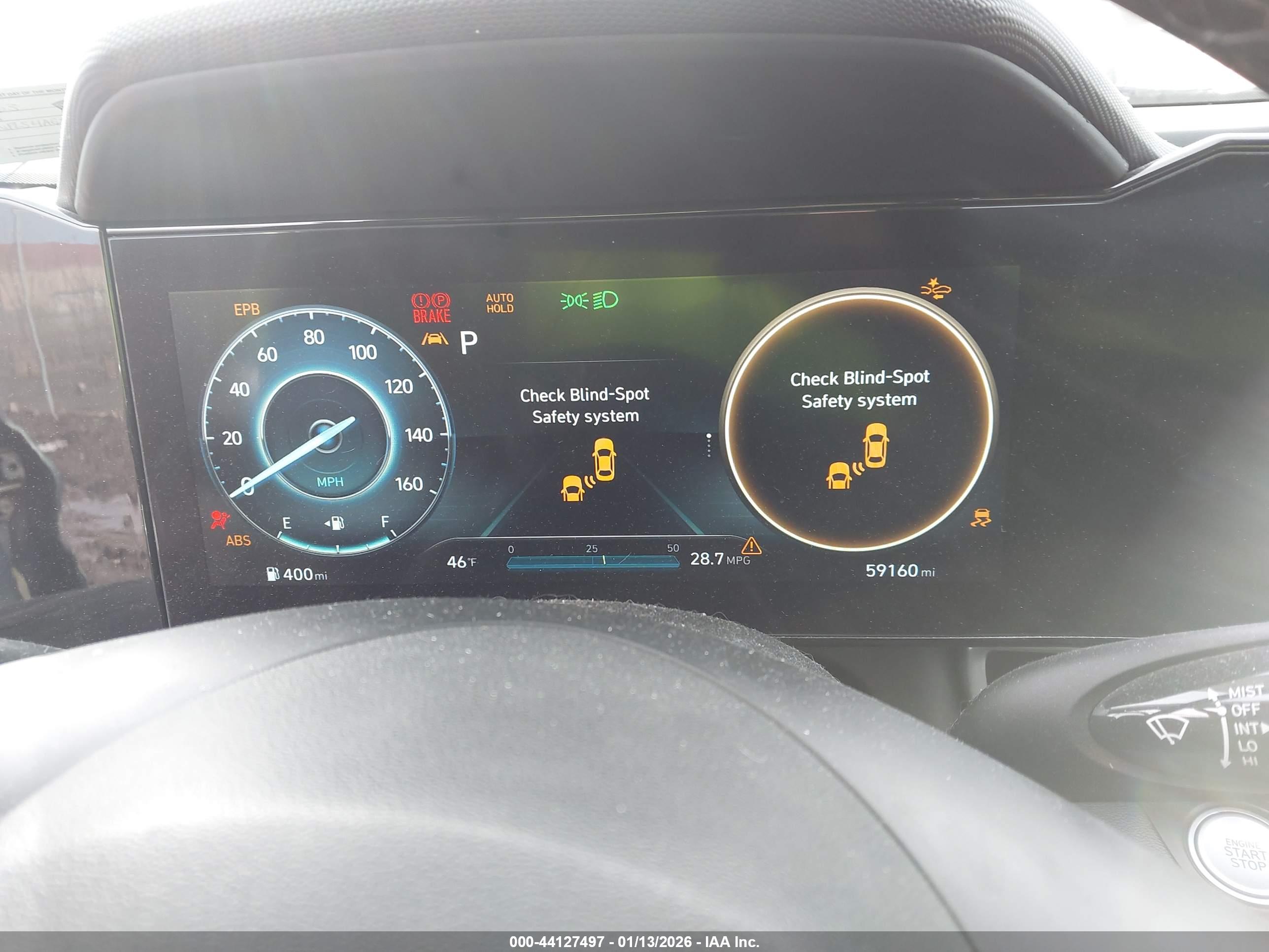 HYUNDAI ELANTRA image 7