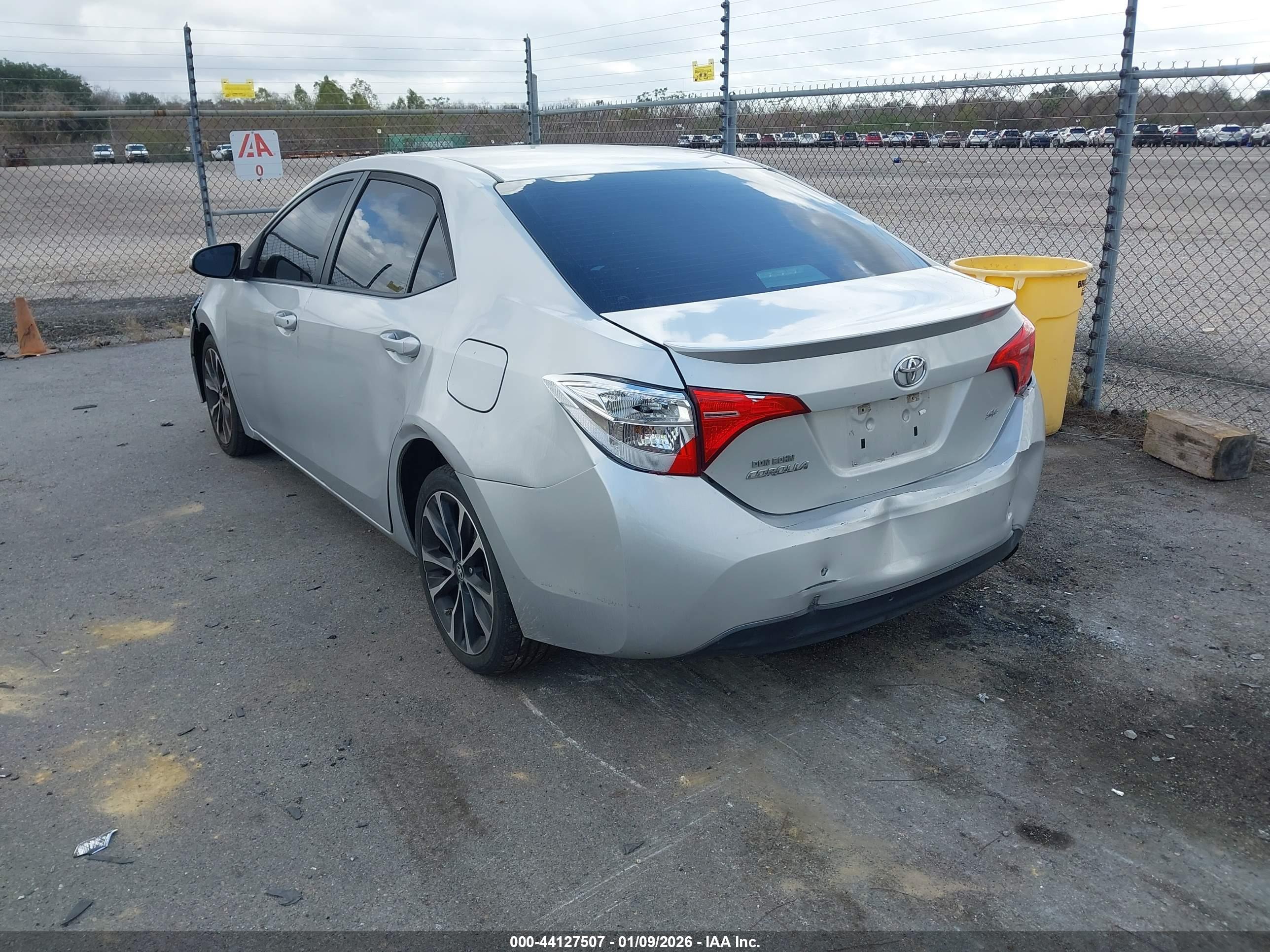 TOYOTA COROLLA image 3