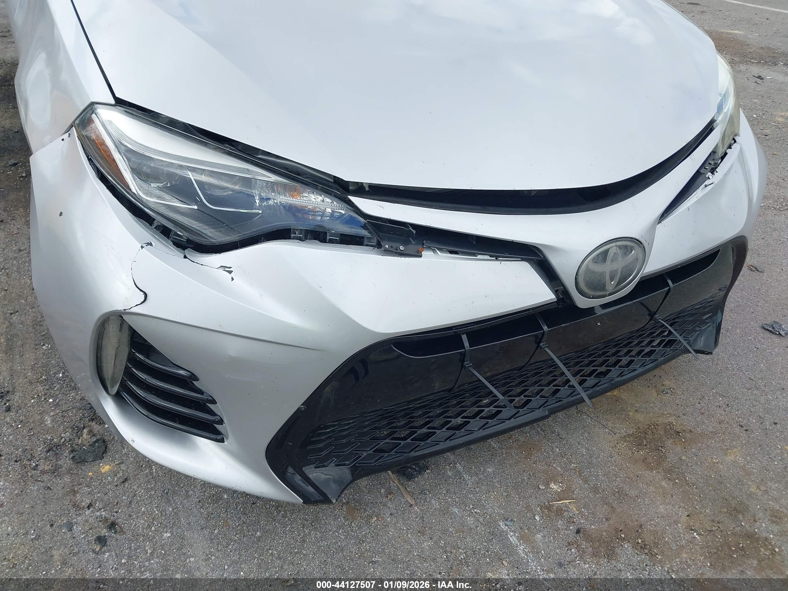 TOYOTA COROLLA image 6