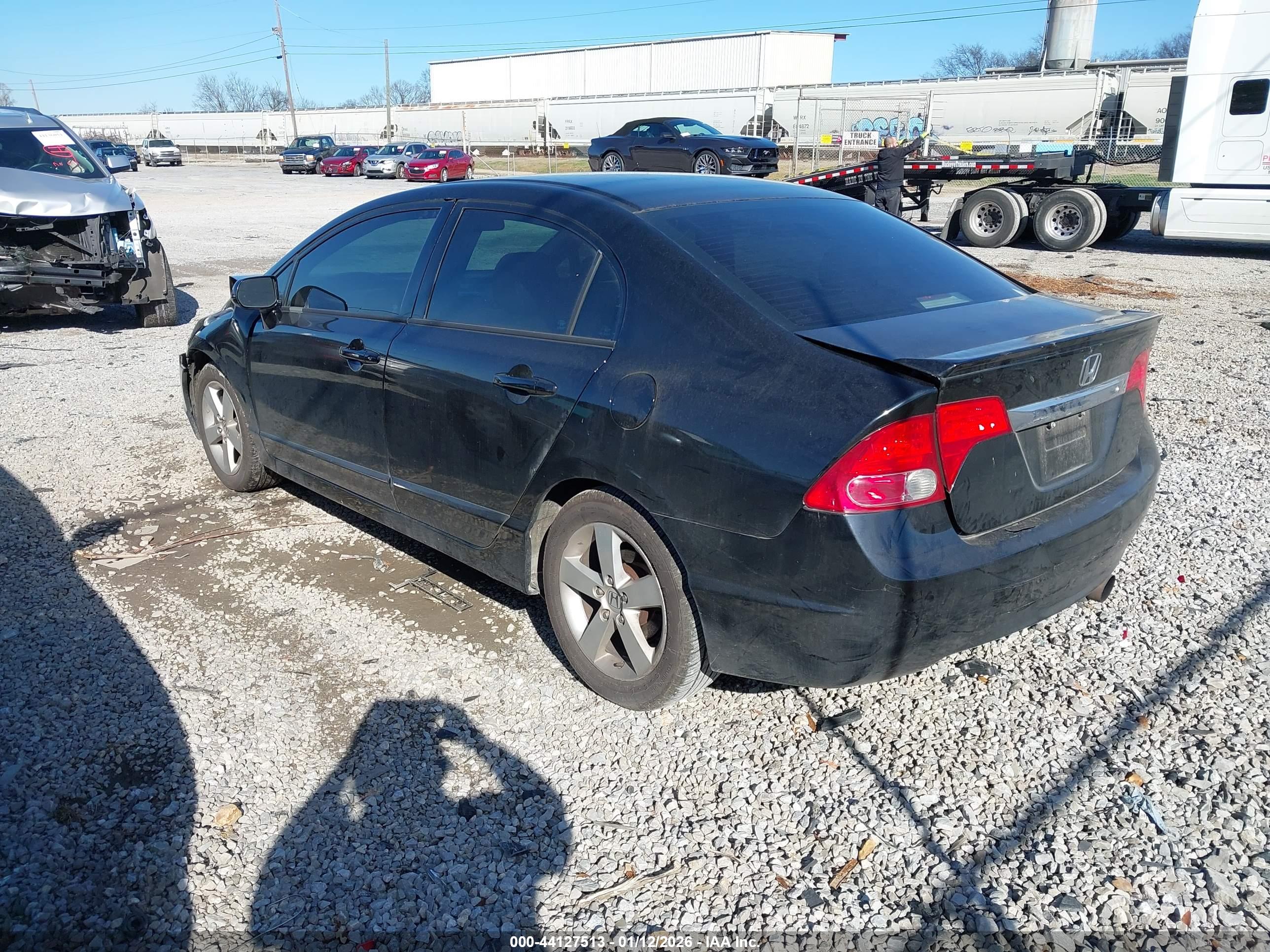 HONDA CIVIC image 3
