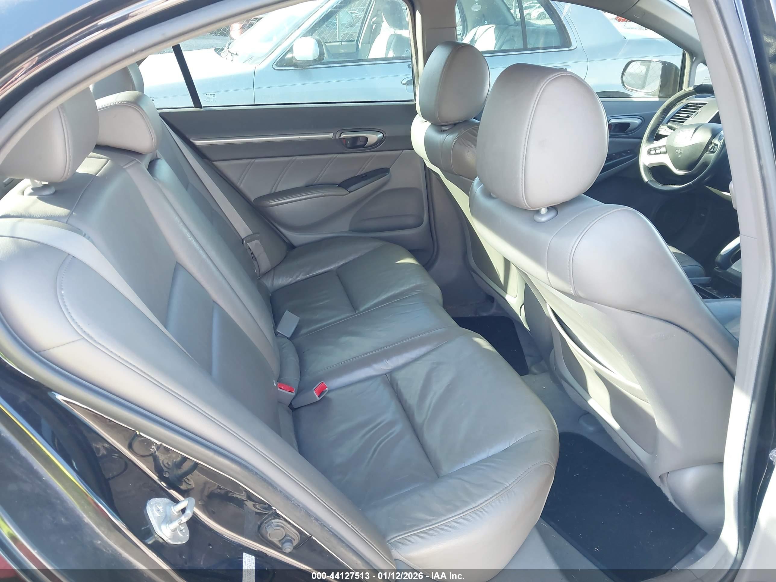 HONDA CIVIC image 8