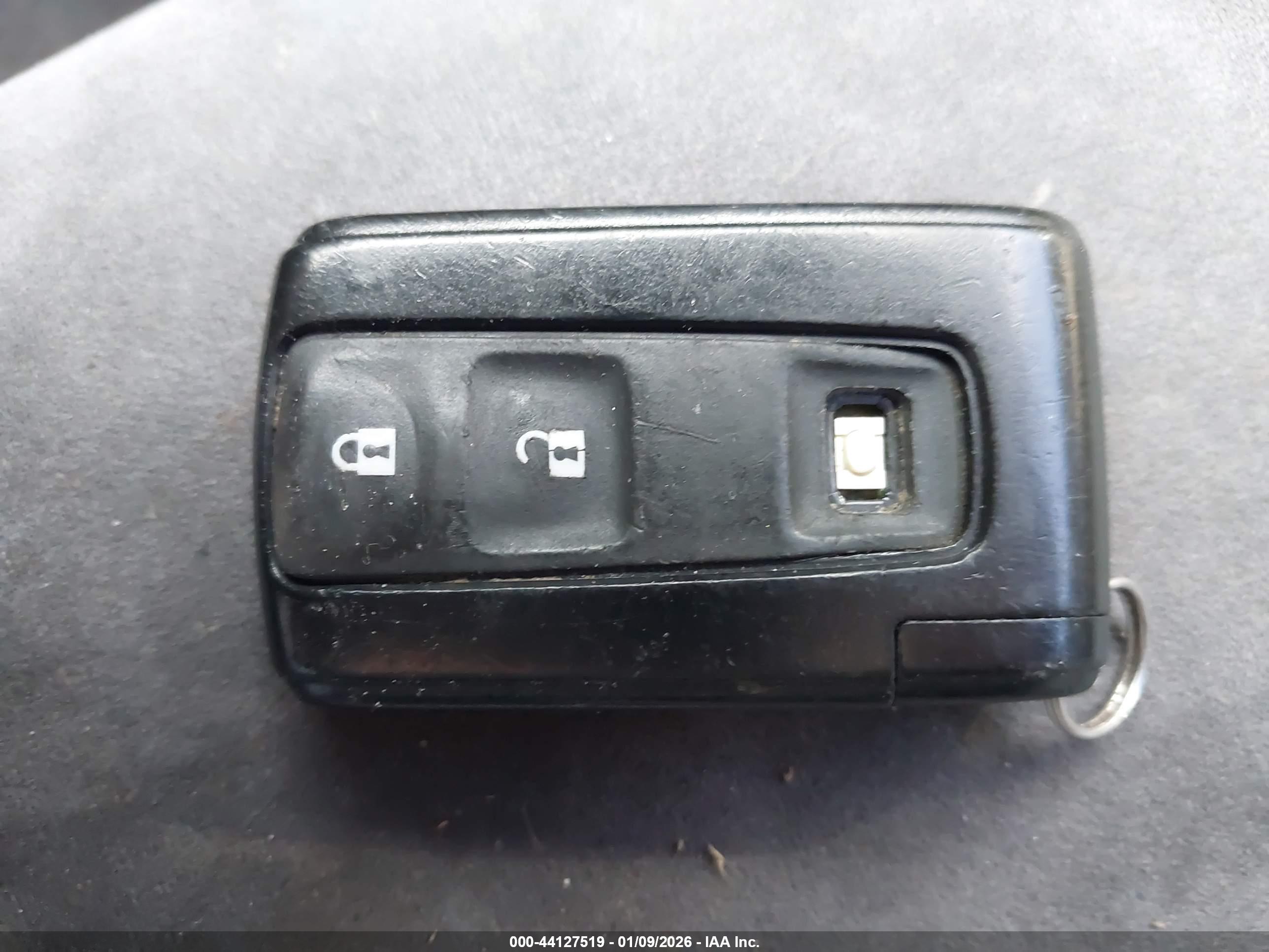 TOYOTA PRIUS image 11
