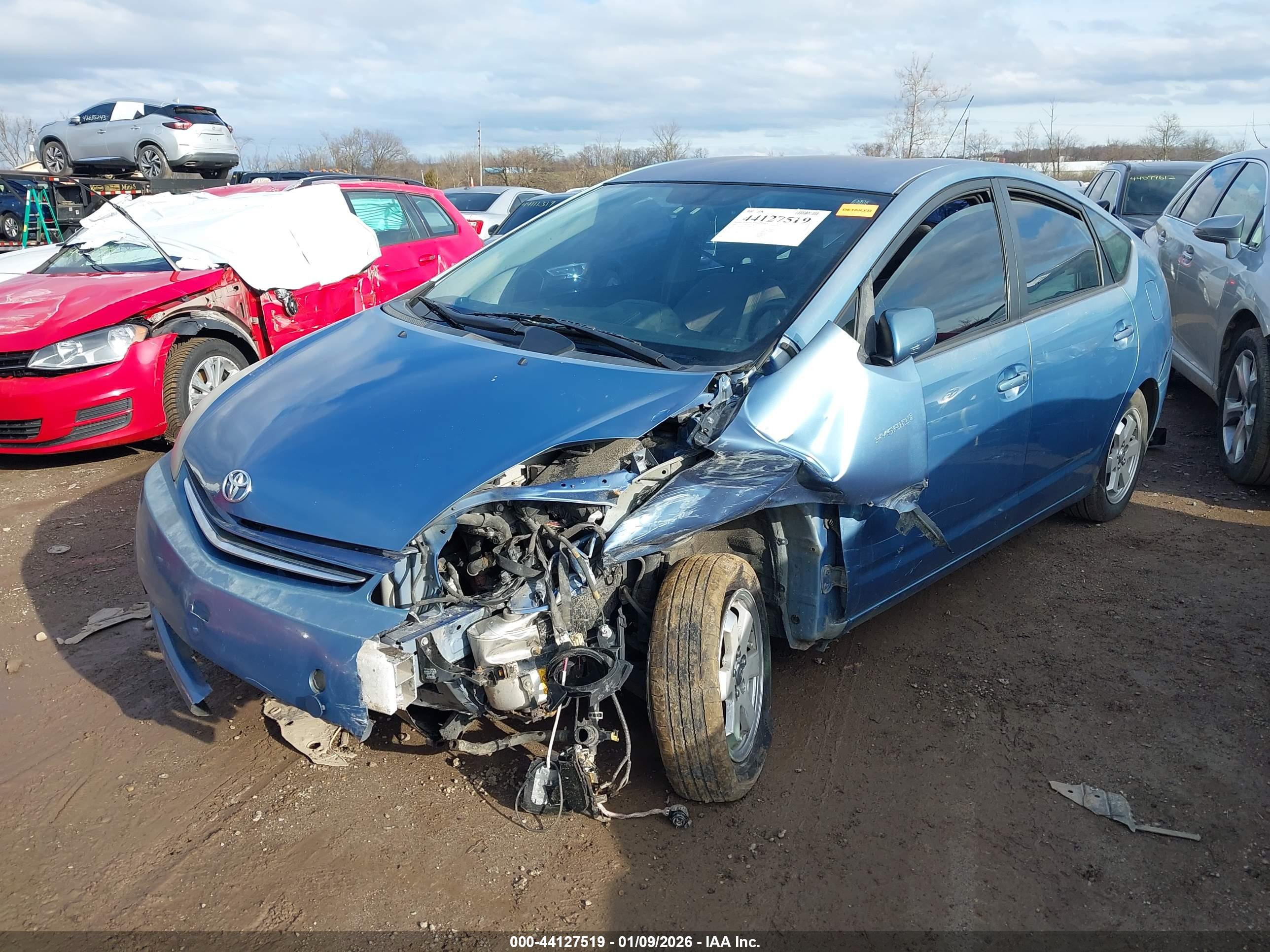 TOYOTA PRIUS image 2