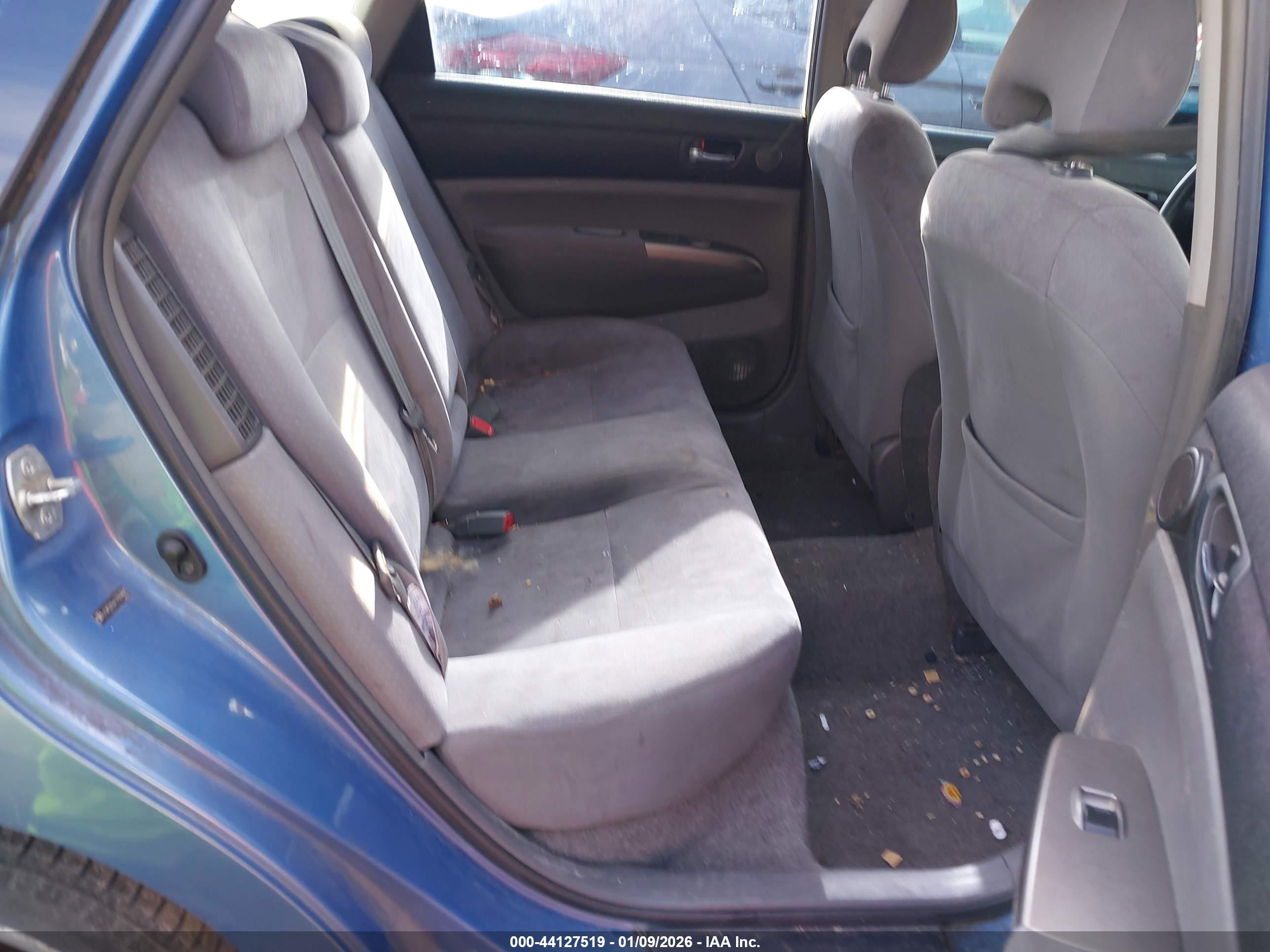 TOYOTA PRIUS image 8