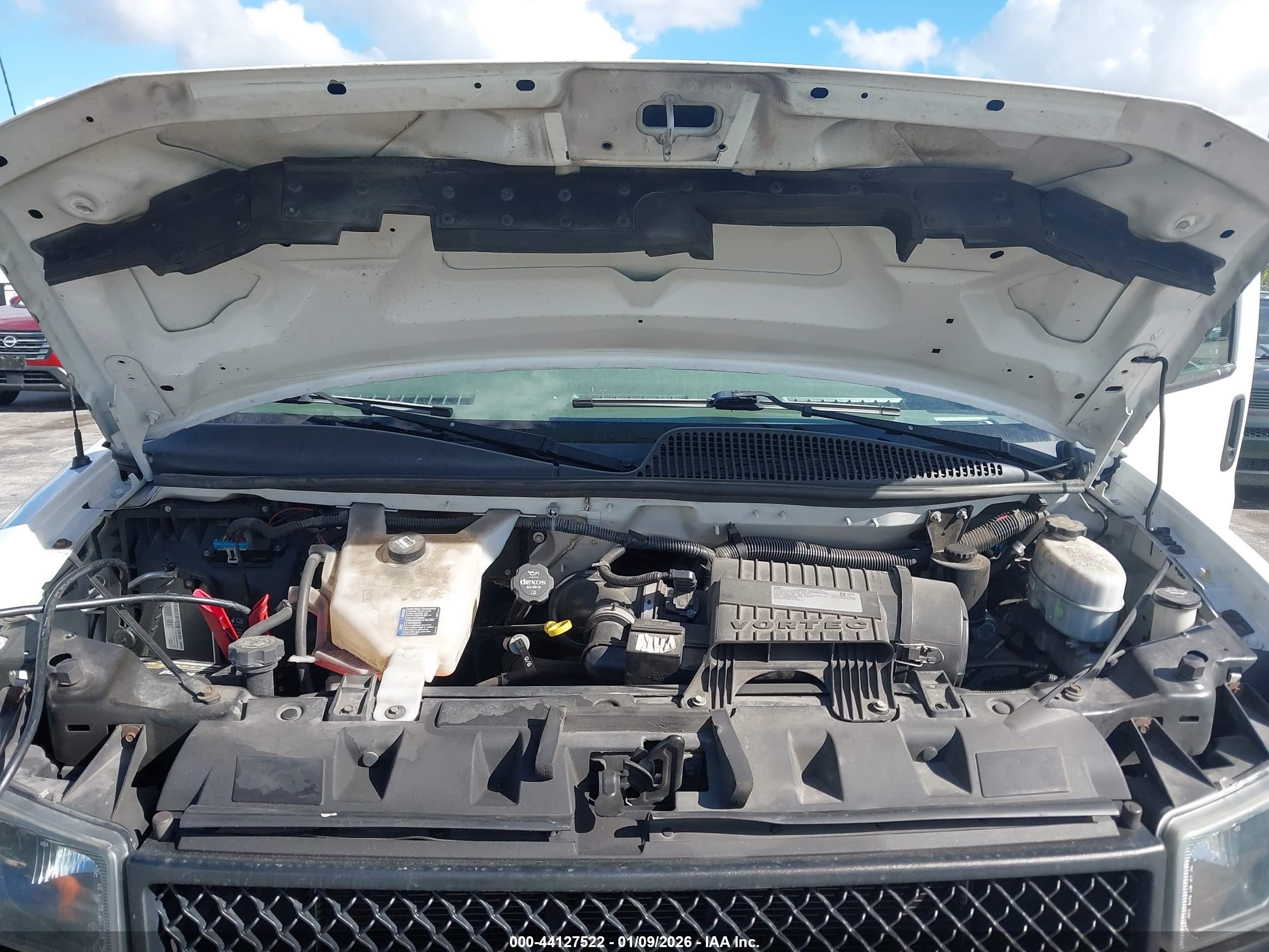 CHEVROLET EXPRESS image 10