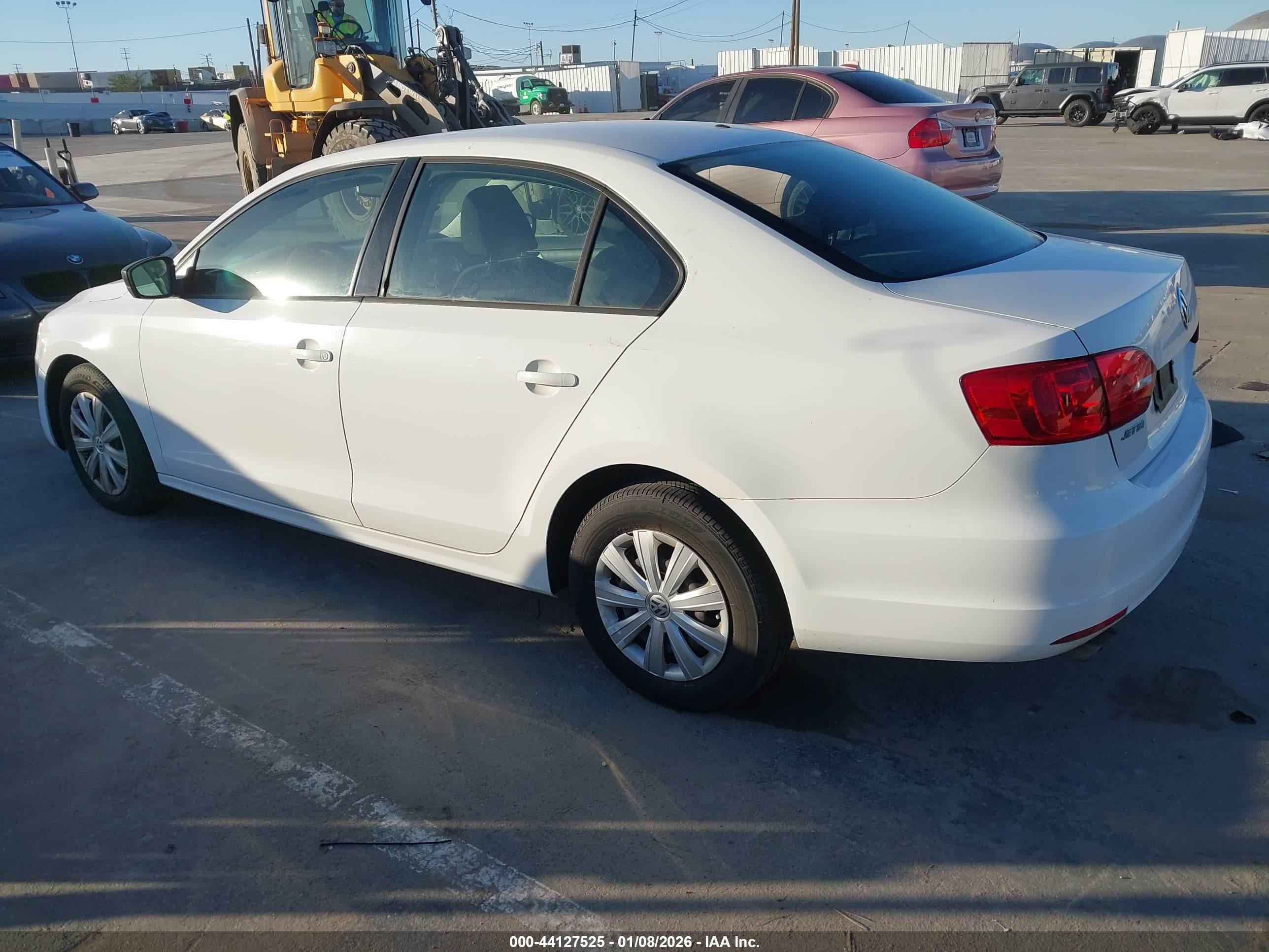 VOLKSWAGEN JETTA image 3