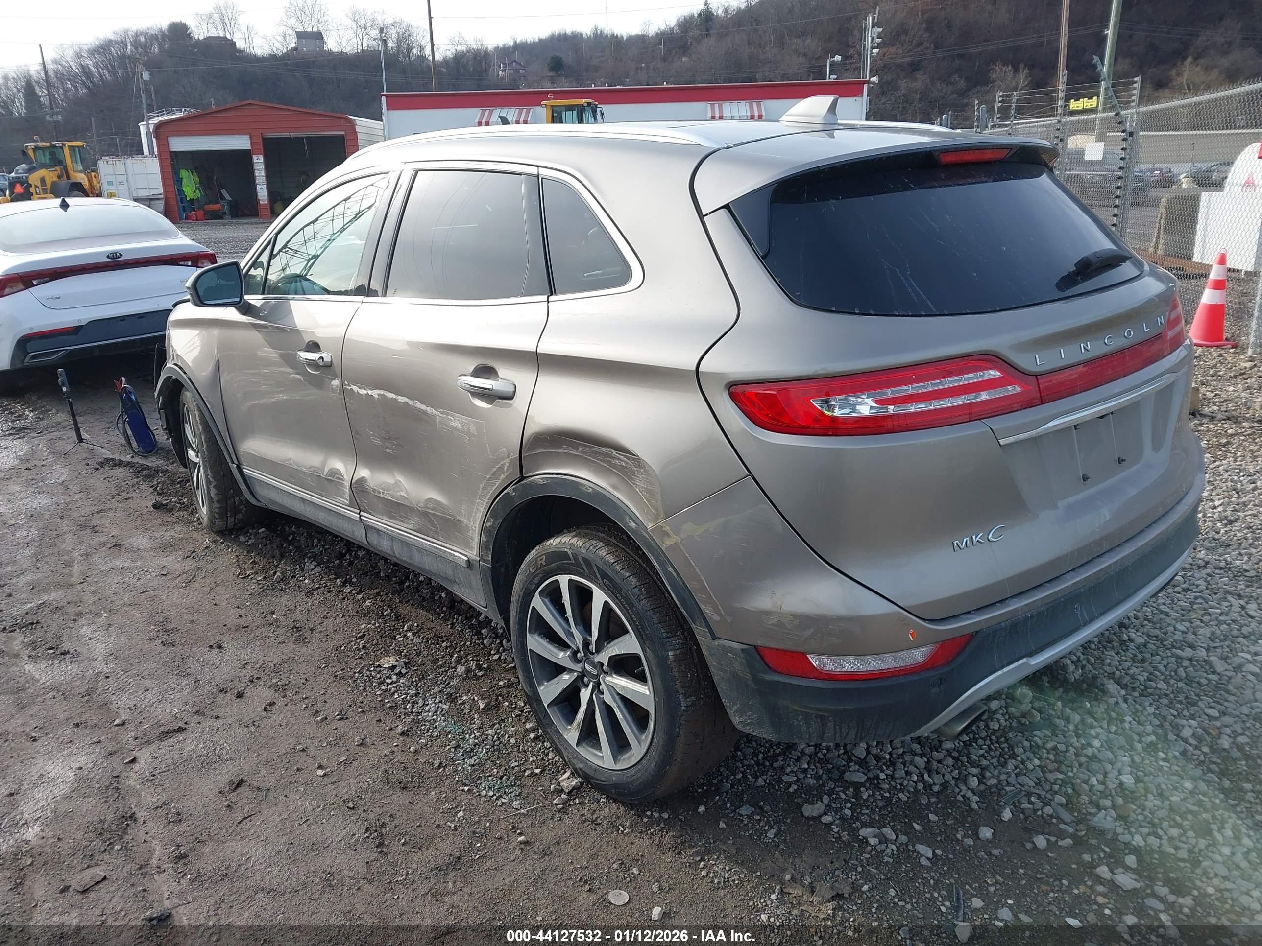 LINCOLN MKC image 3