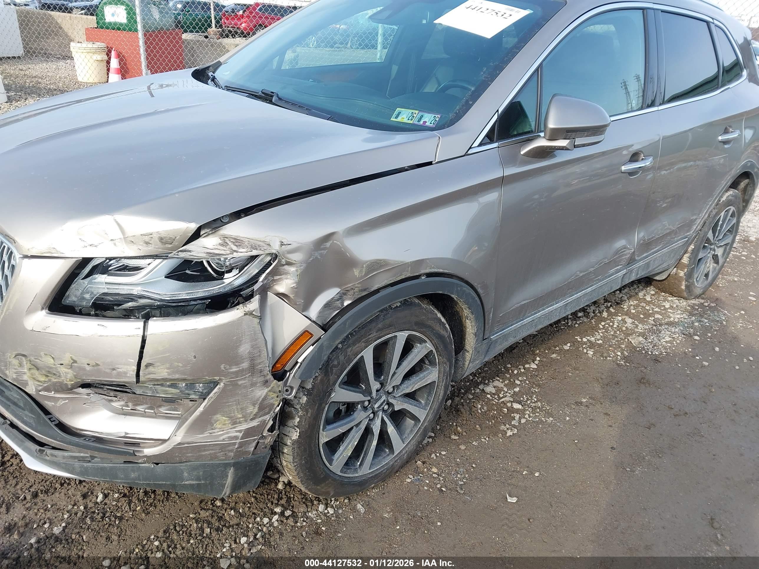 LINCOLN MKC image 6