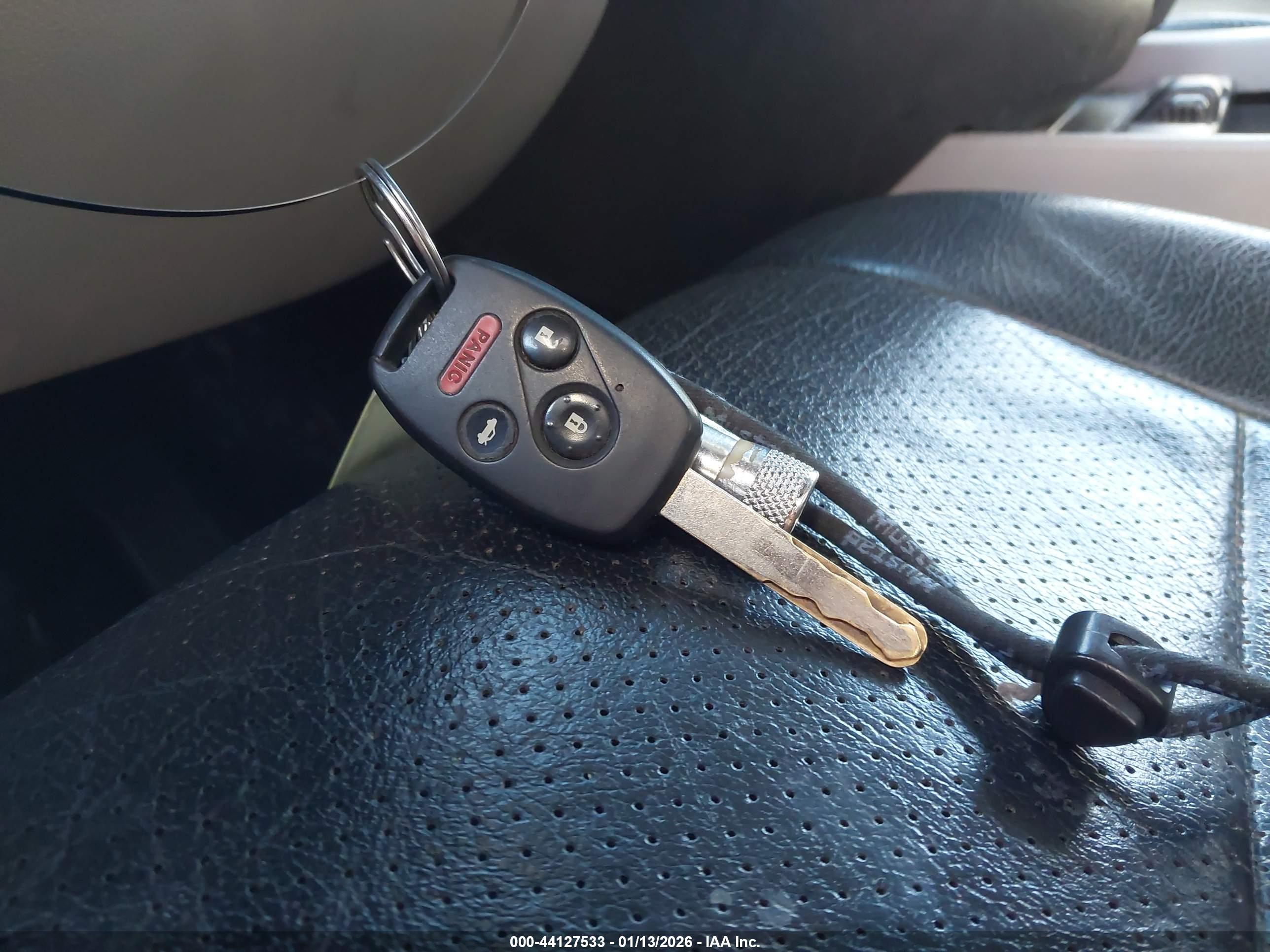 HONDA PILOT image 11