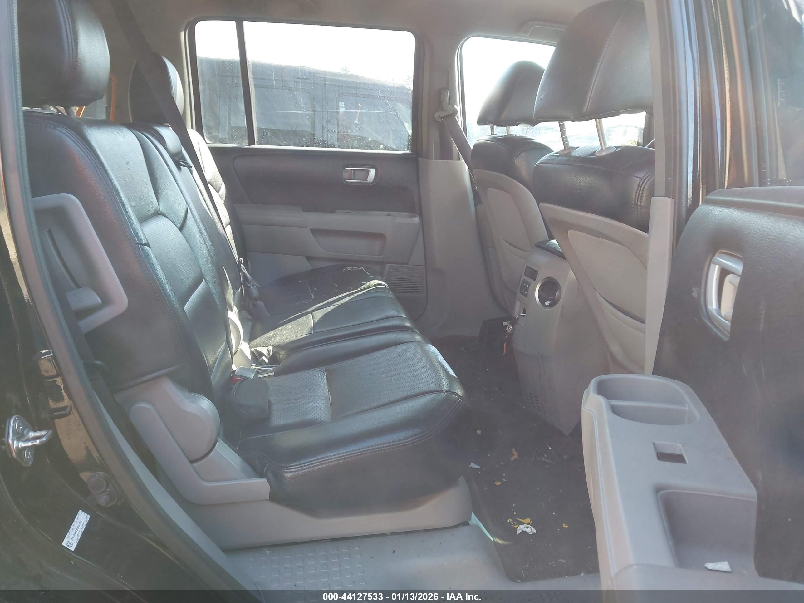 HONDA PILOT image 8