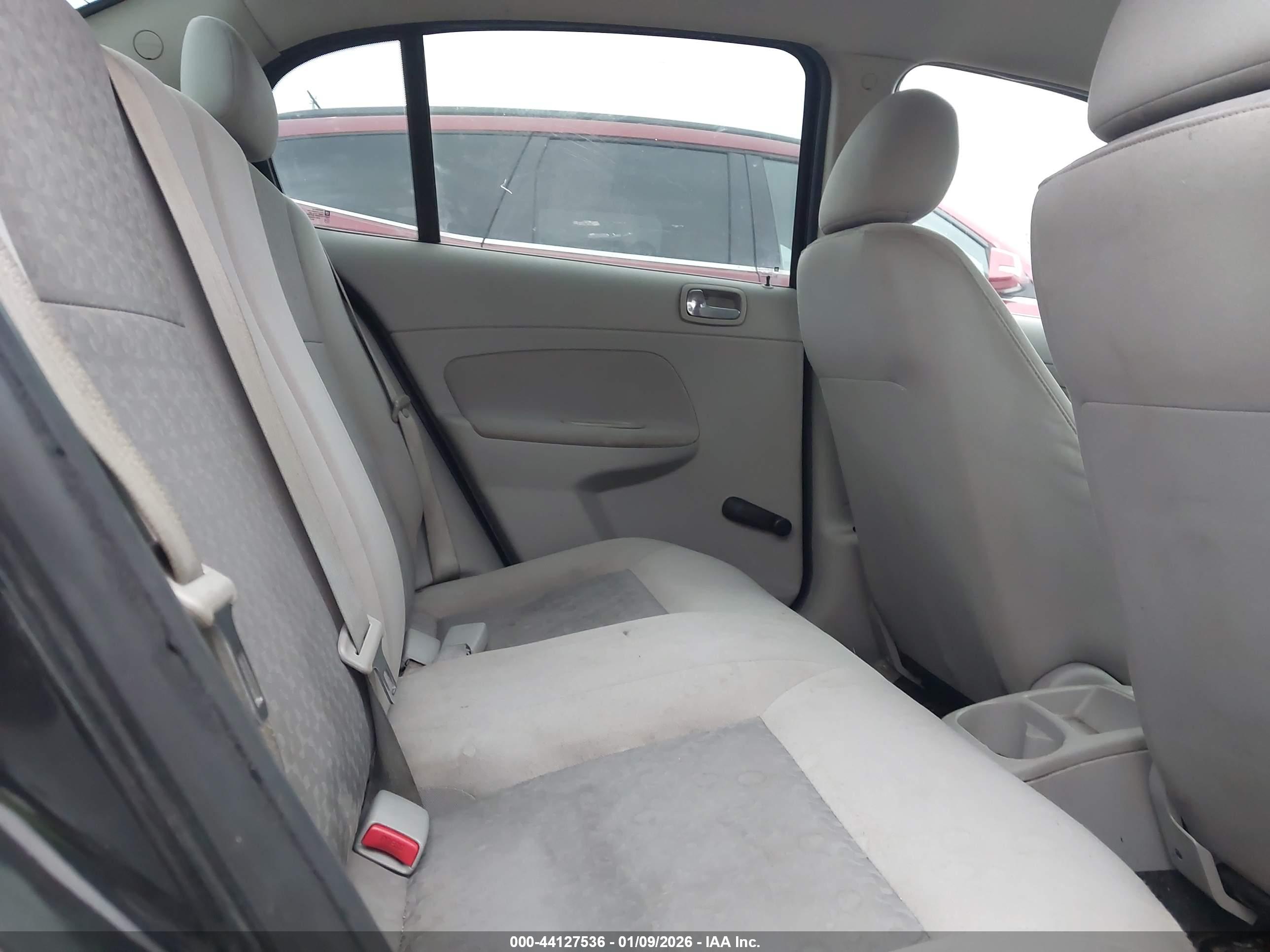 CHEVROLET COBALT image 8