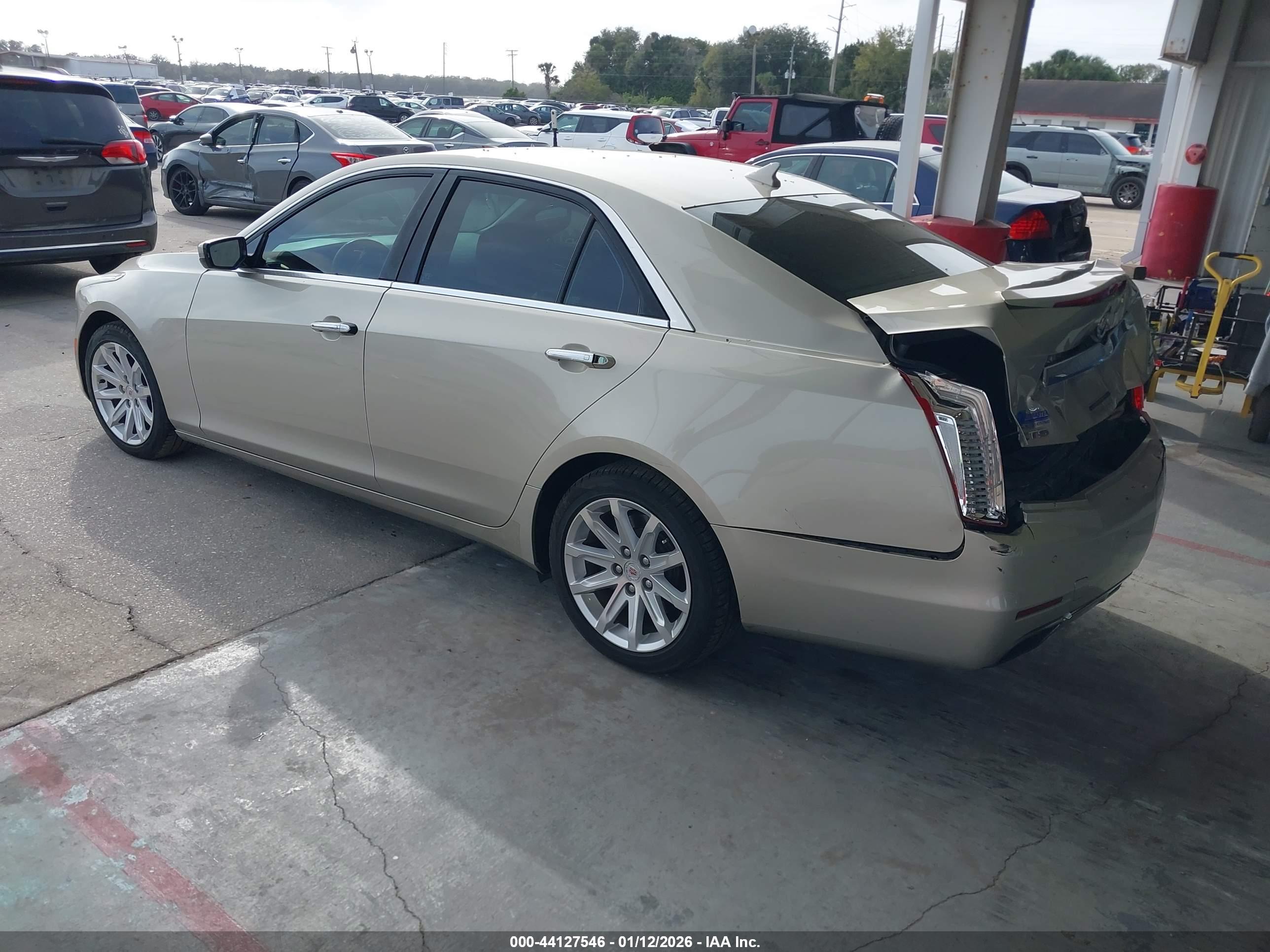 CADILLAC CTS image 3