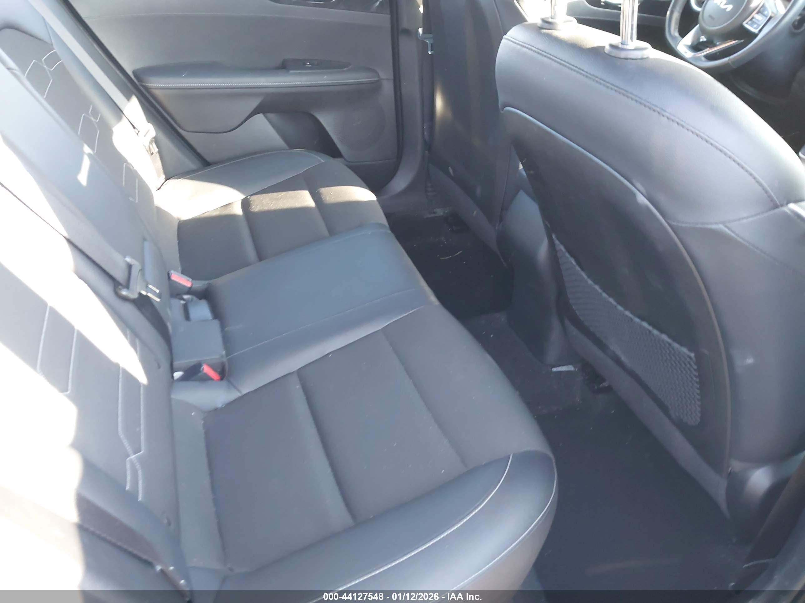 KIA FORTE image 8