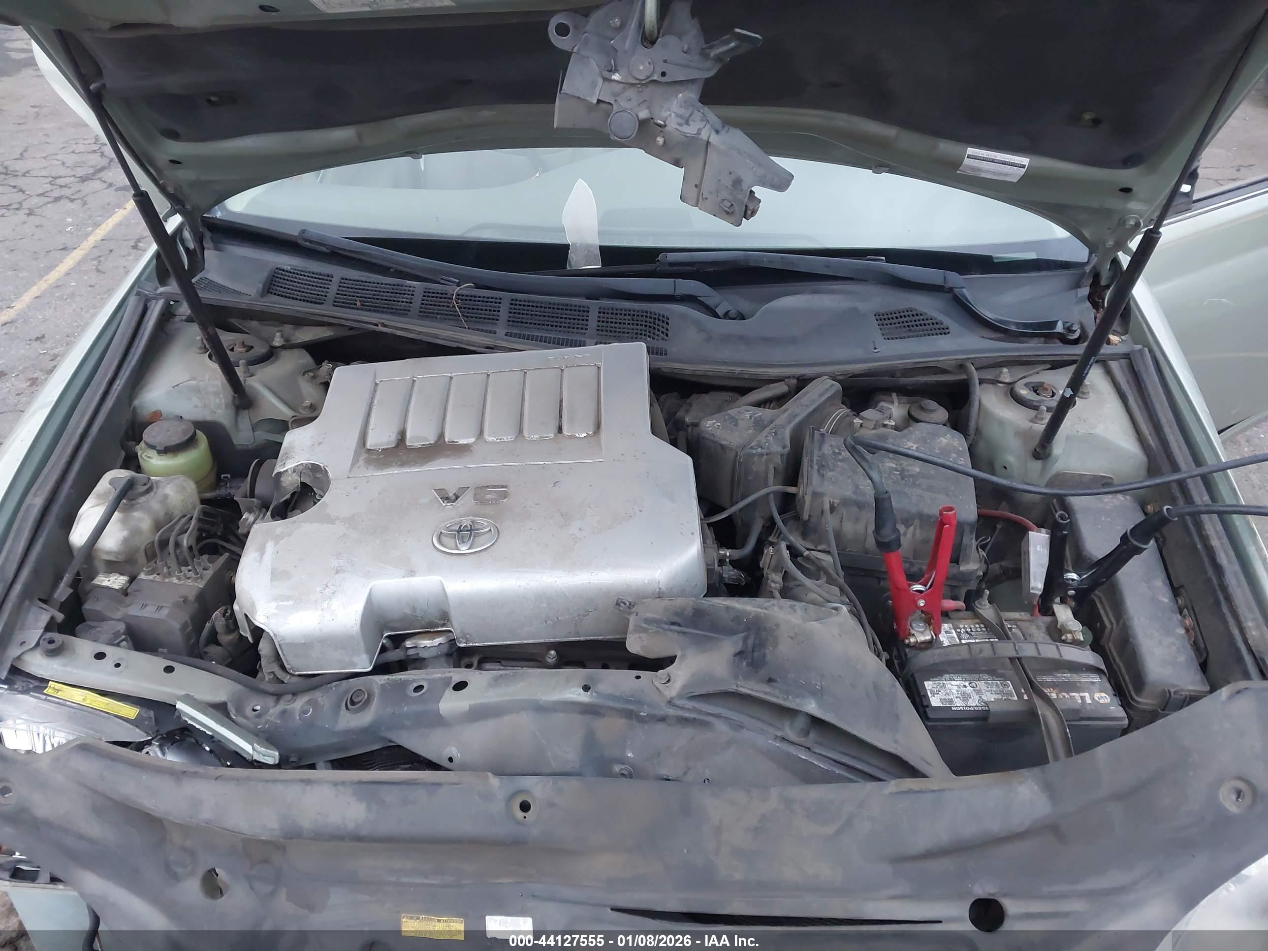 TOYOTA AVALON image 10