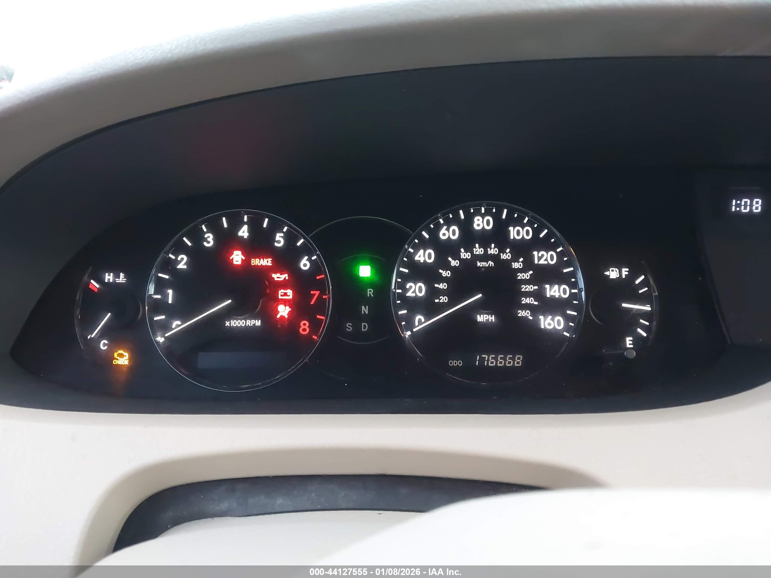 TOYOTA AVALON image 7