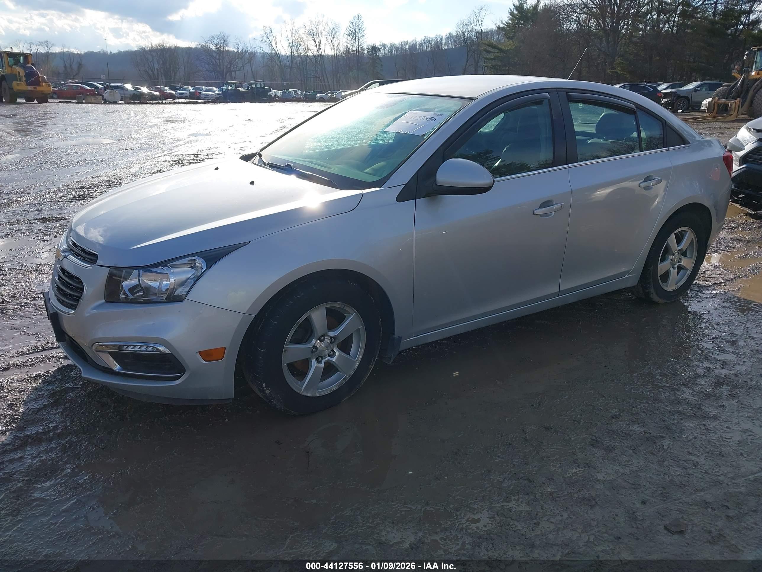 CHEVROLET CRUZE image 2