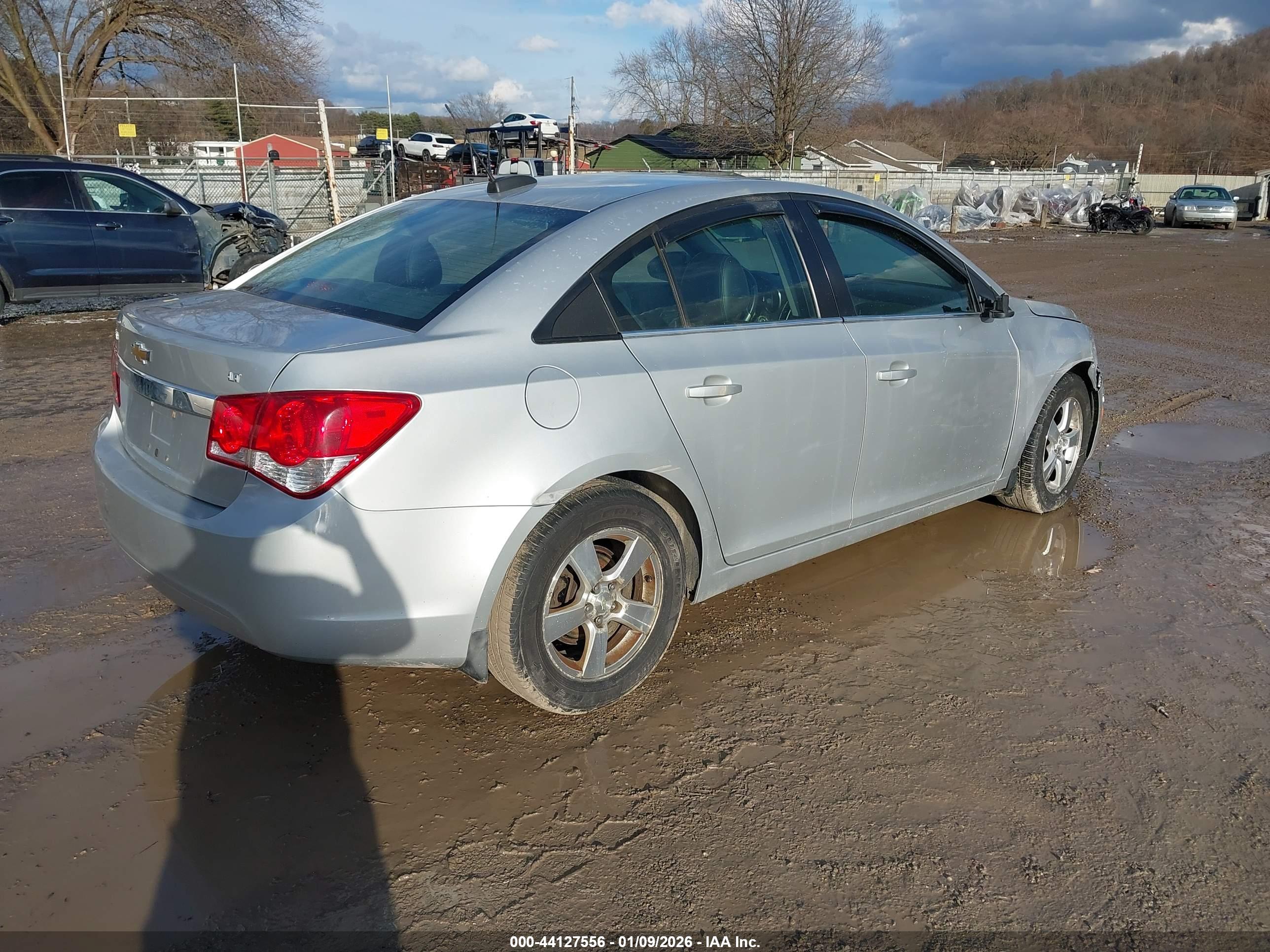 CHEVROLET CRUZE image 4