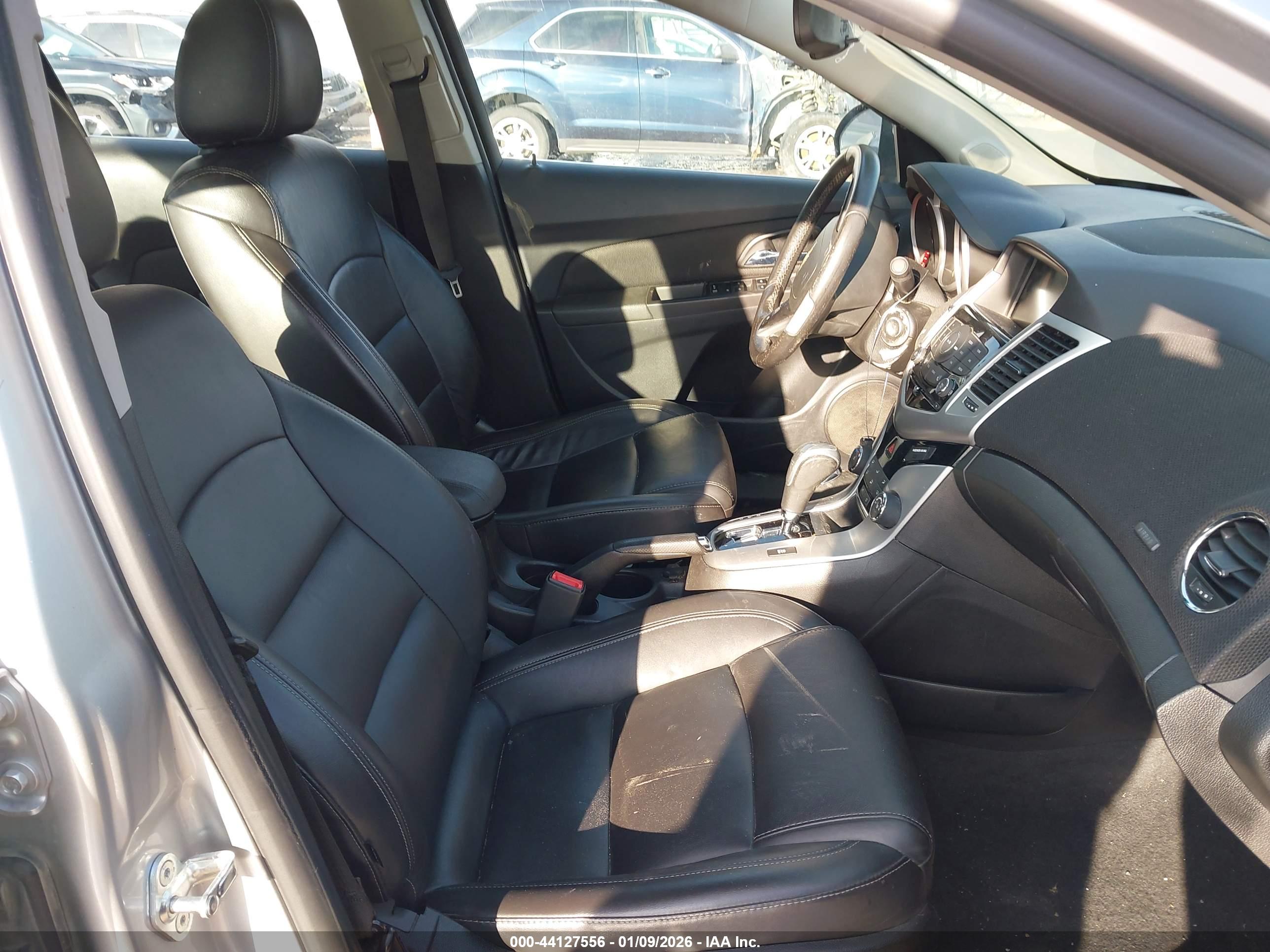 CHEVROLET CRUZE image 5