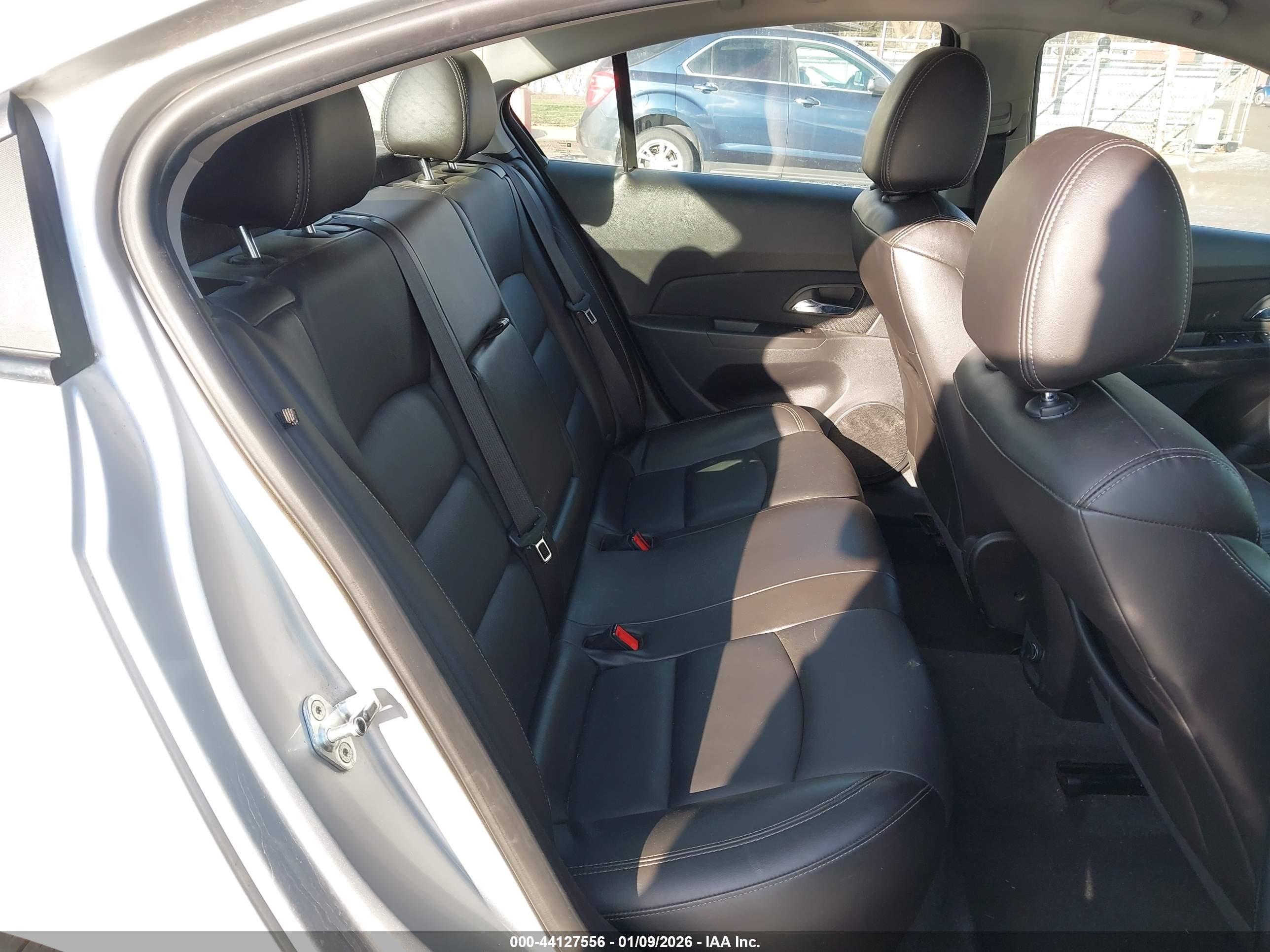 CHEVROLET CRUZE image 8